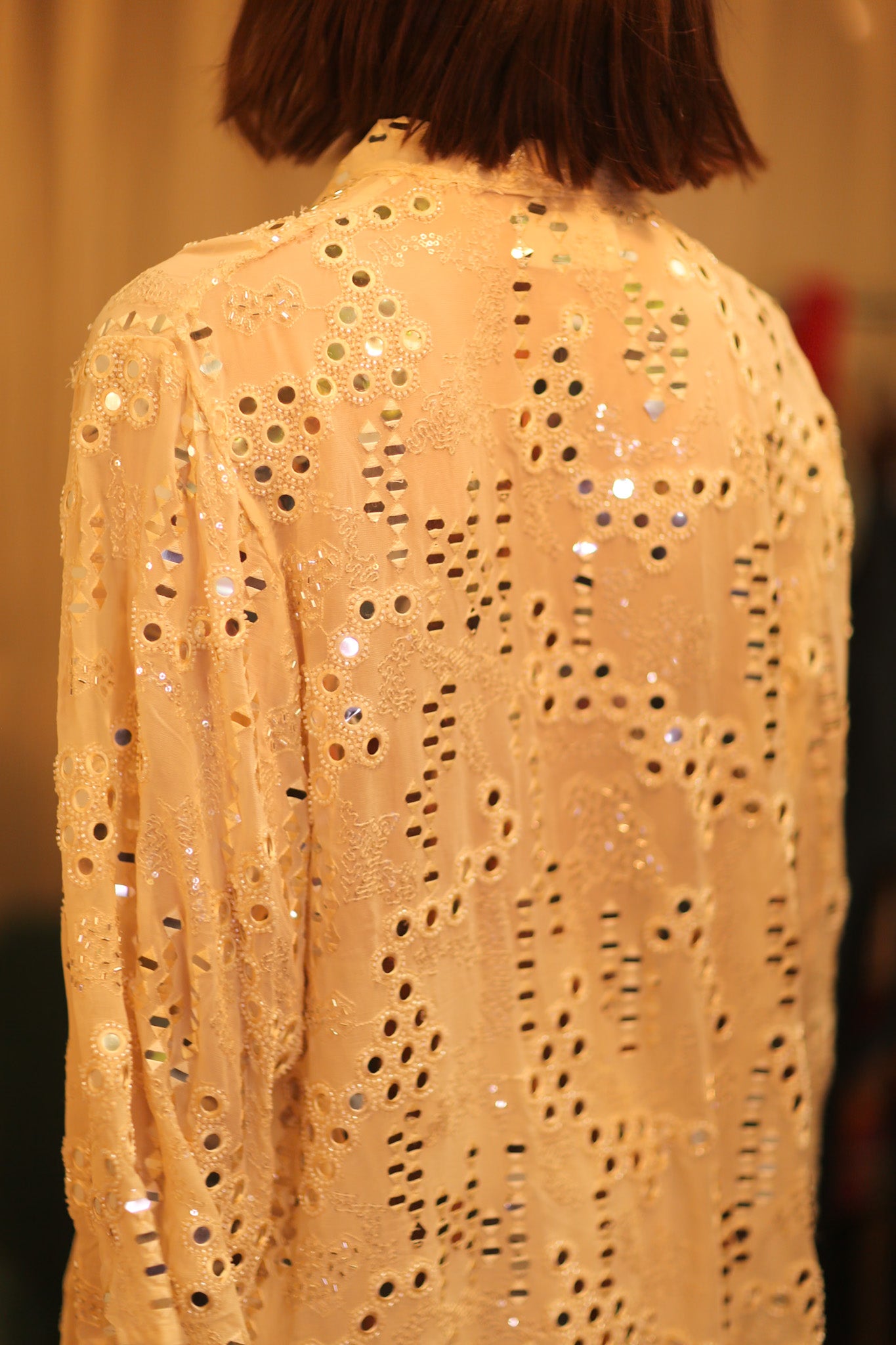 EMBROIDERED SHORT SILK KIMONO MOOSTAL