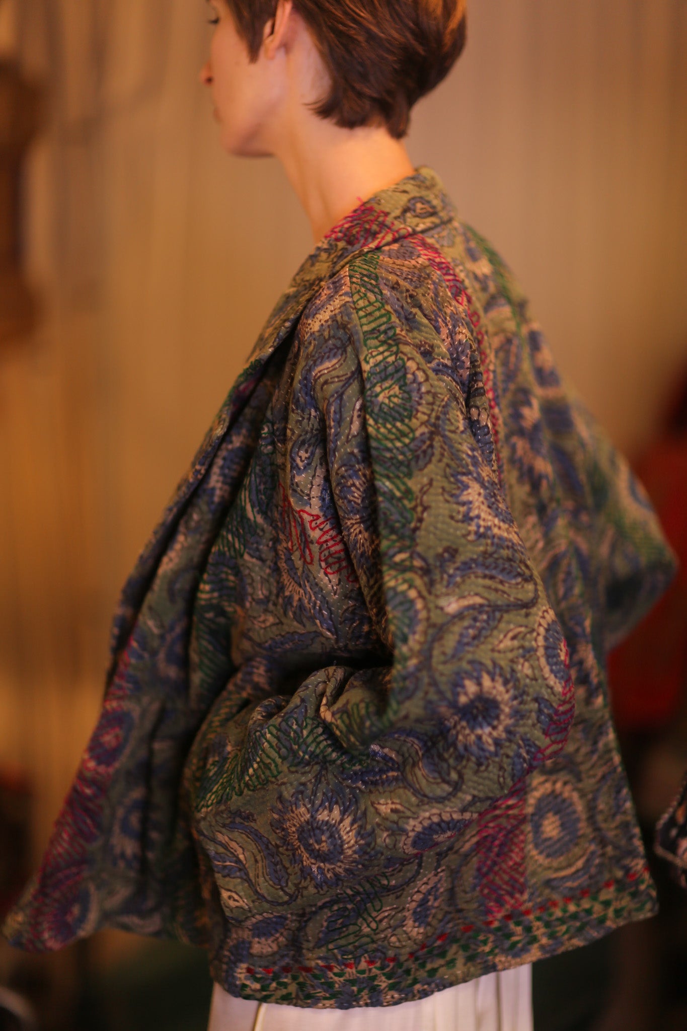 KANTHA FLORAL JACKET GREOGY