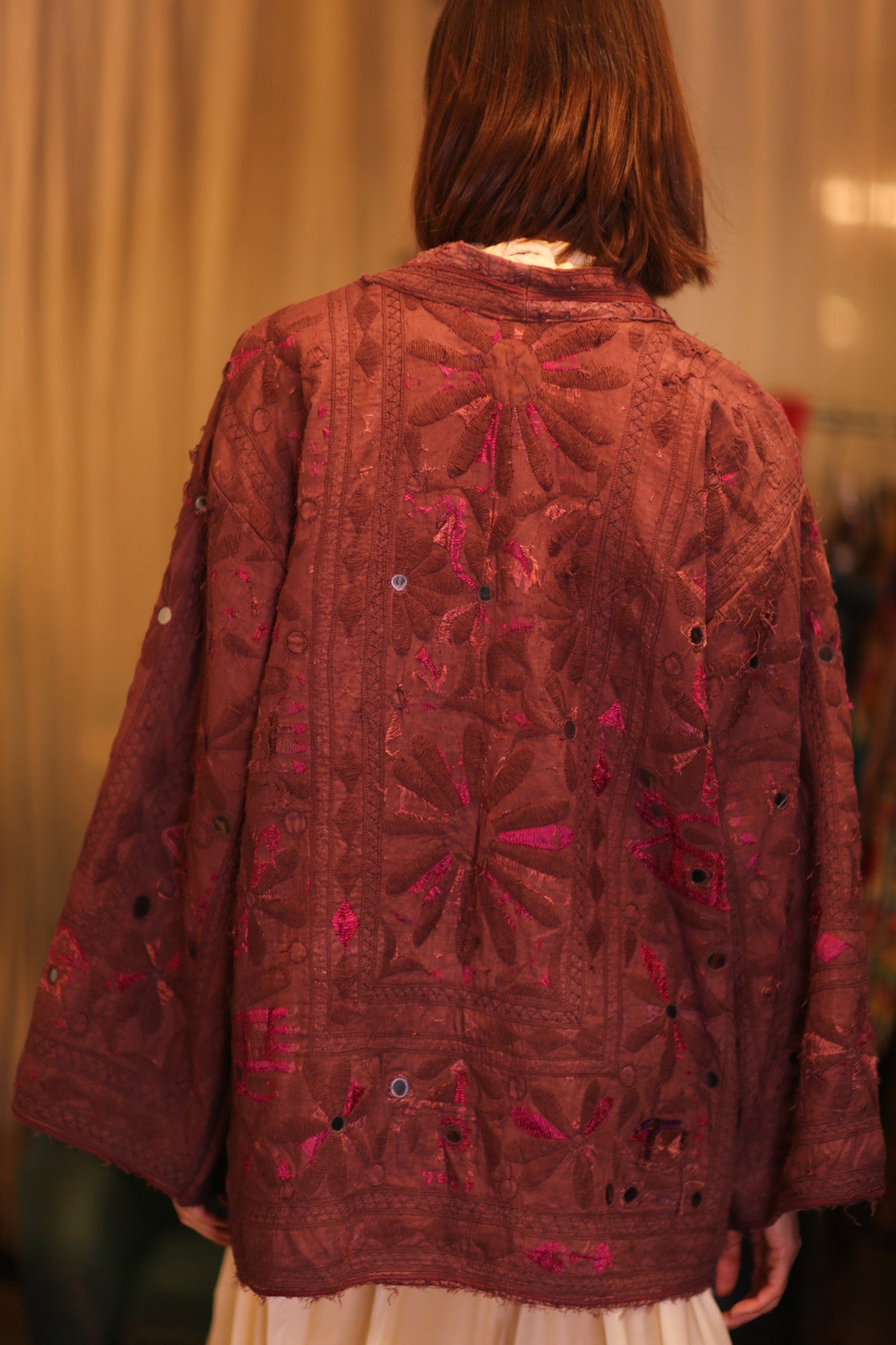 VINTAGE ANTIQUE FABRIC SHORT KIMONO PADAMYA