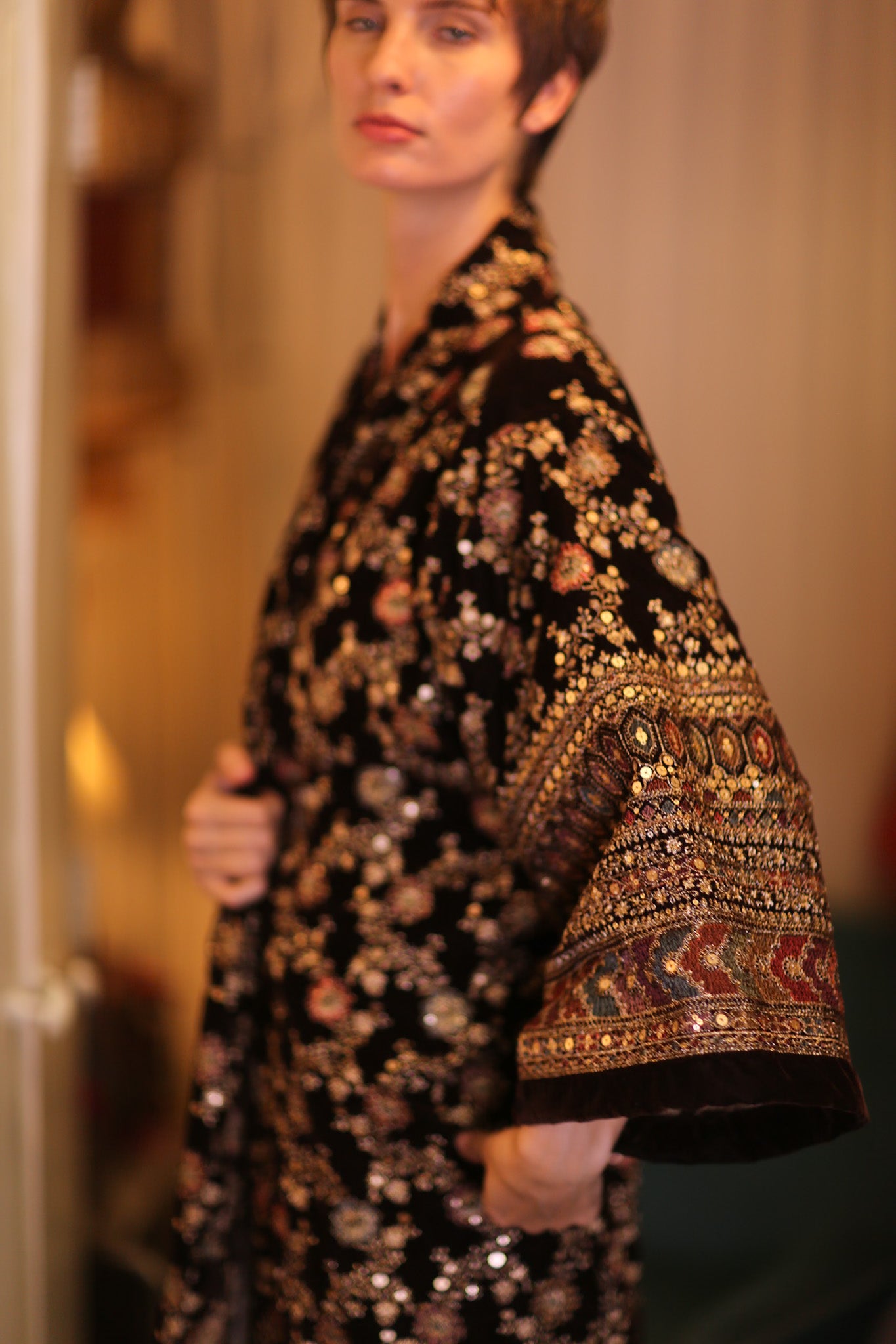 EMBROIDERED VELVET COAT KIMONO MELNU