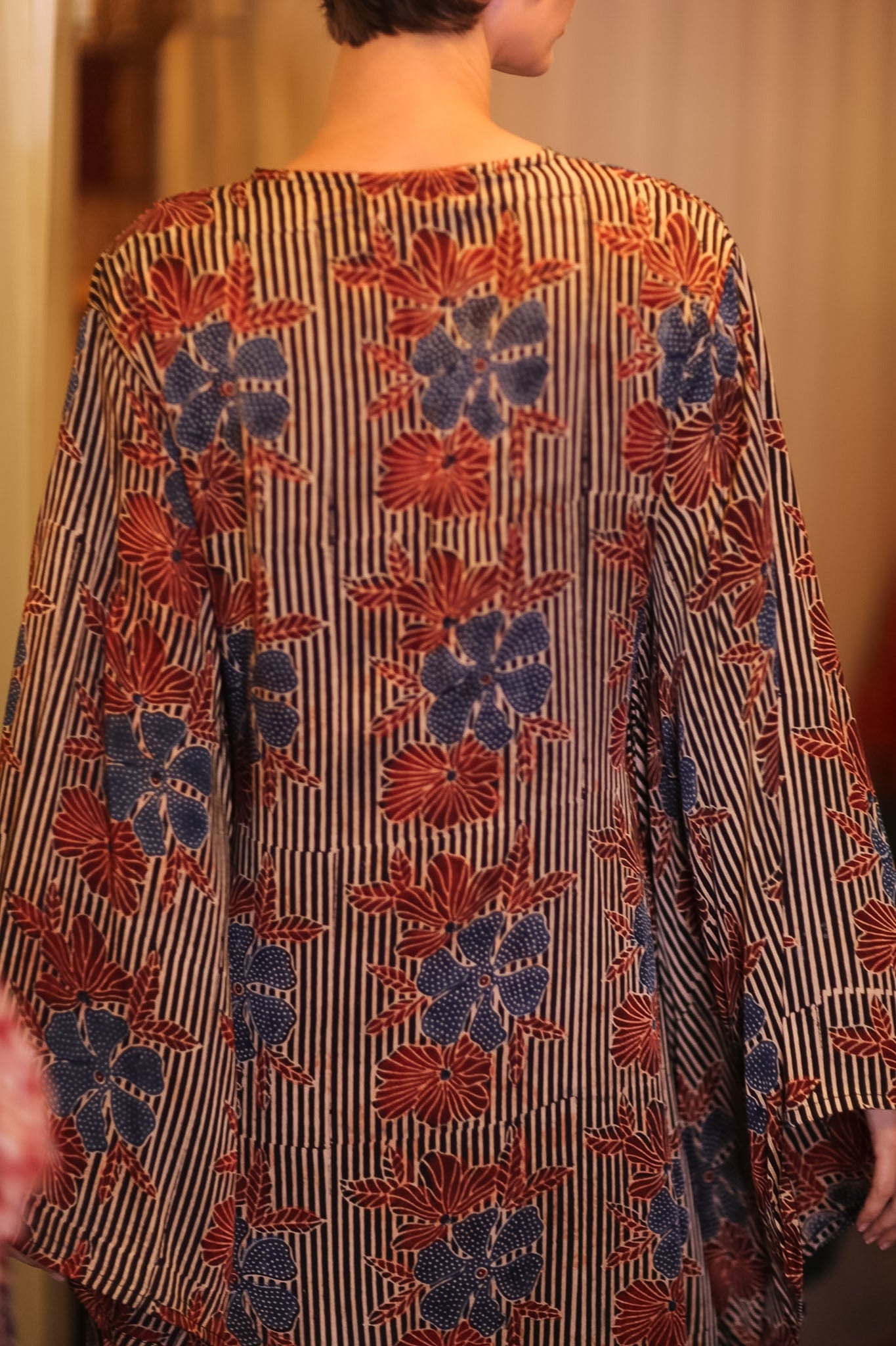 SILK WING KIMONO PINA SPELMAN