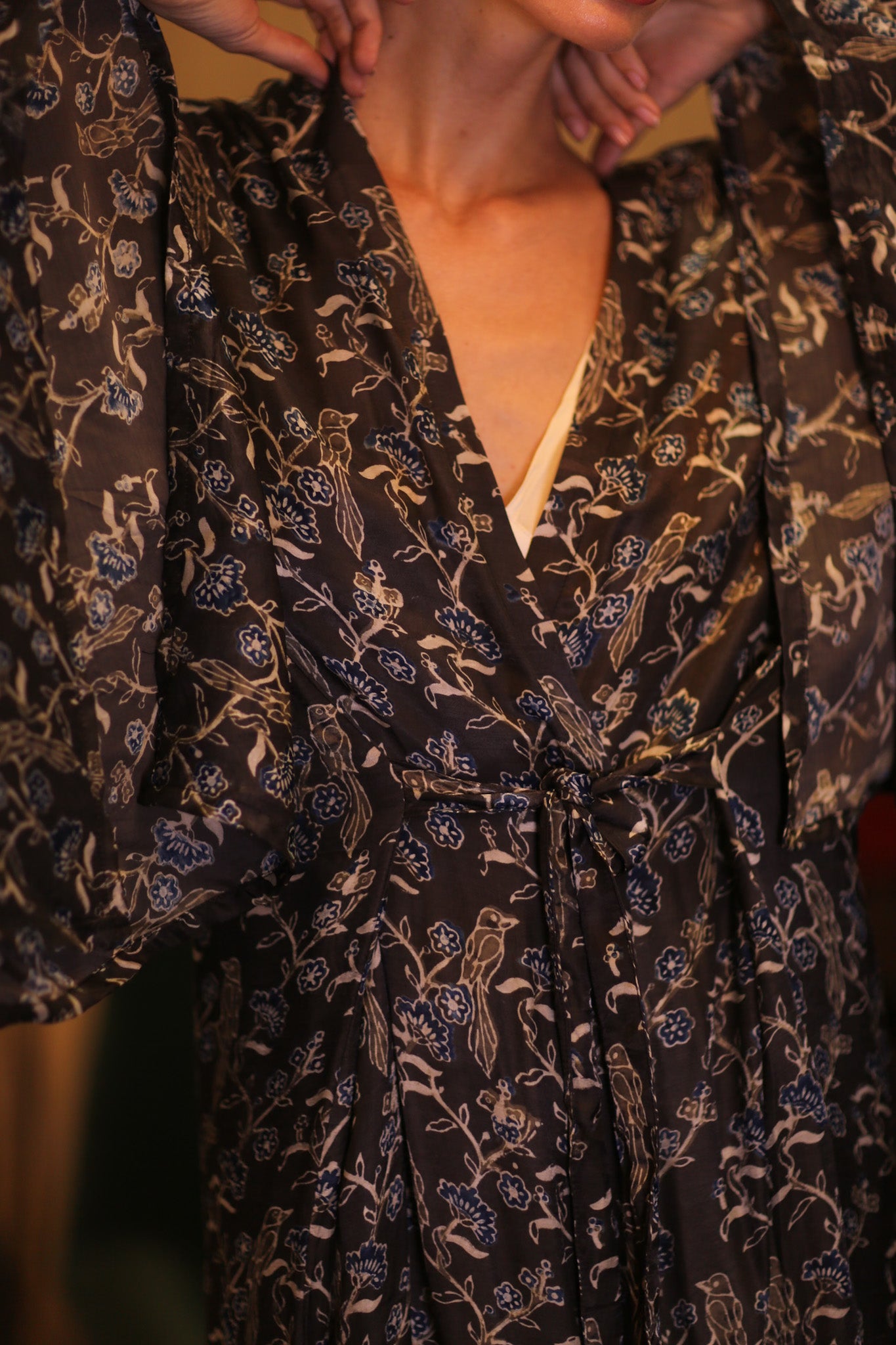 SILK WING KIMONO PINA BLUEBIRD