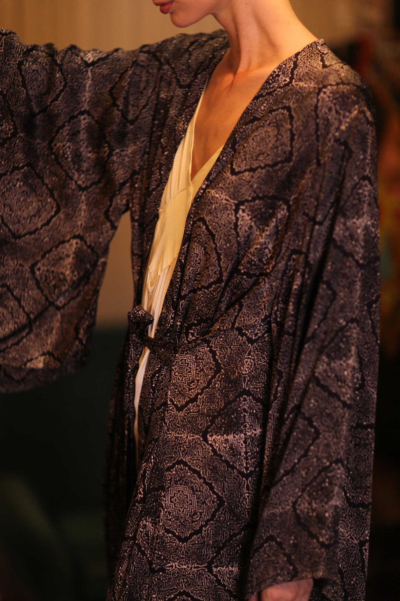SILK KIMONO WING PINA KANOU