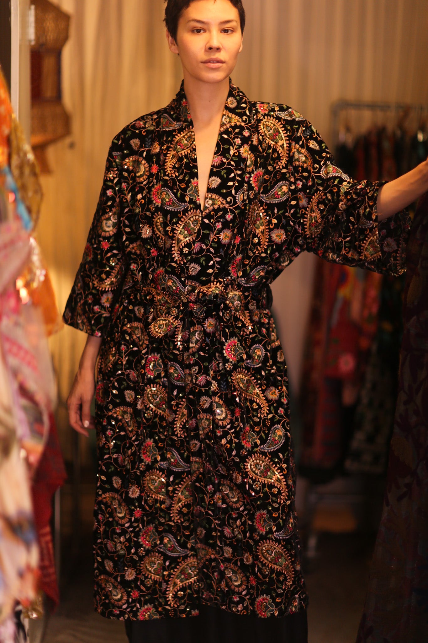 VELVET EMBROIDERED KIMONO SANNY