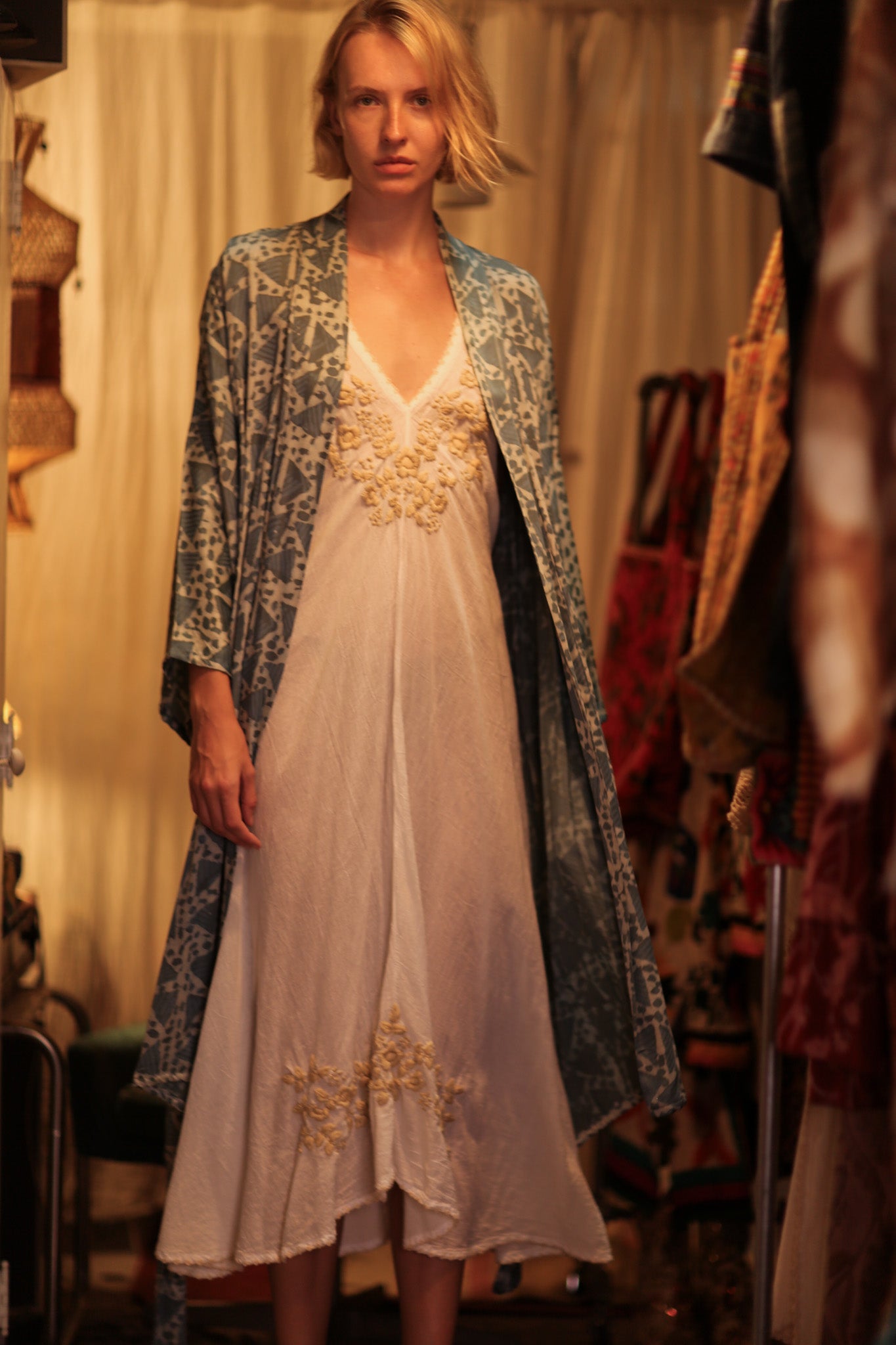 OLIVIA SILK KIMONO GEOMETRIC BLUE