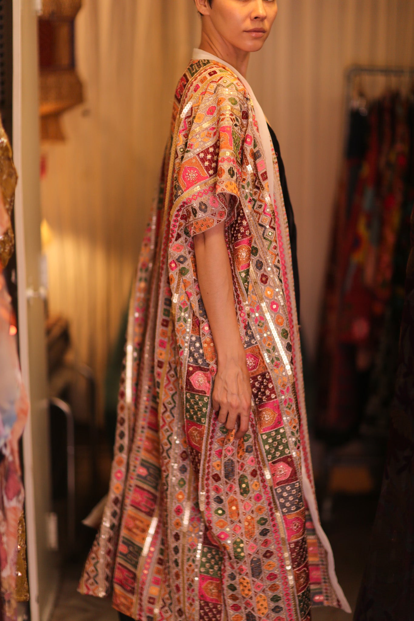 EMBROIDERED KIMONO SILK SUNOSCH