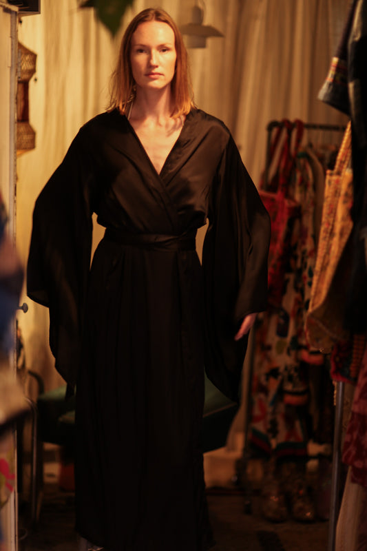 PINA SILK KIMONO PITCH BLACK