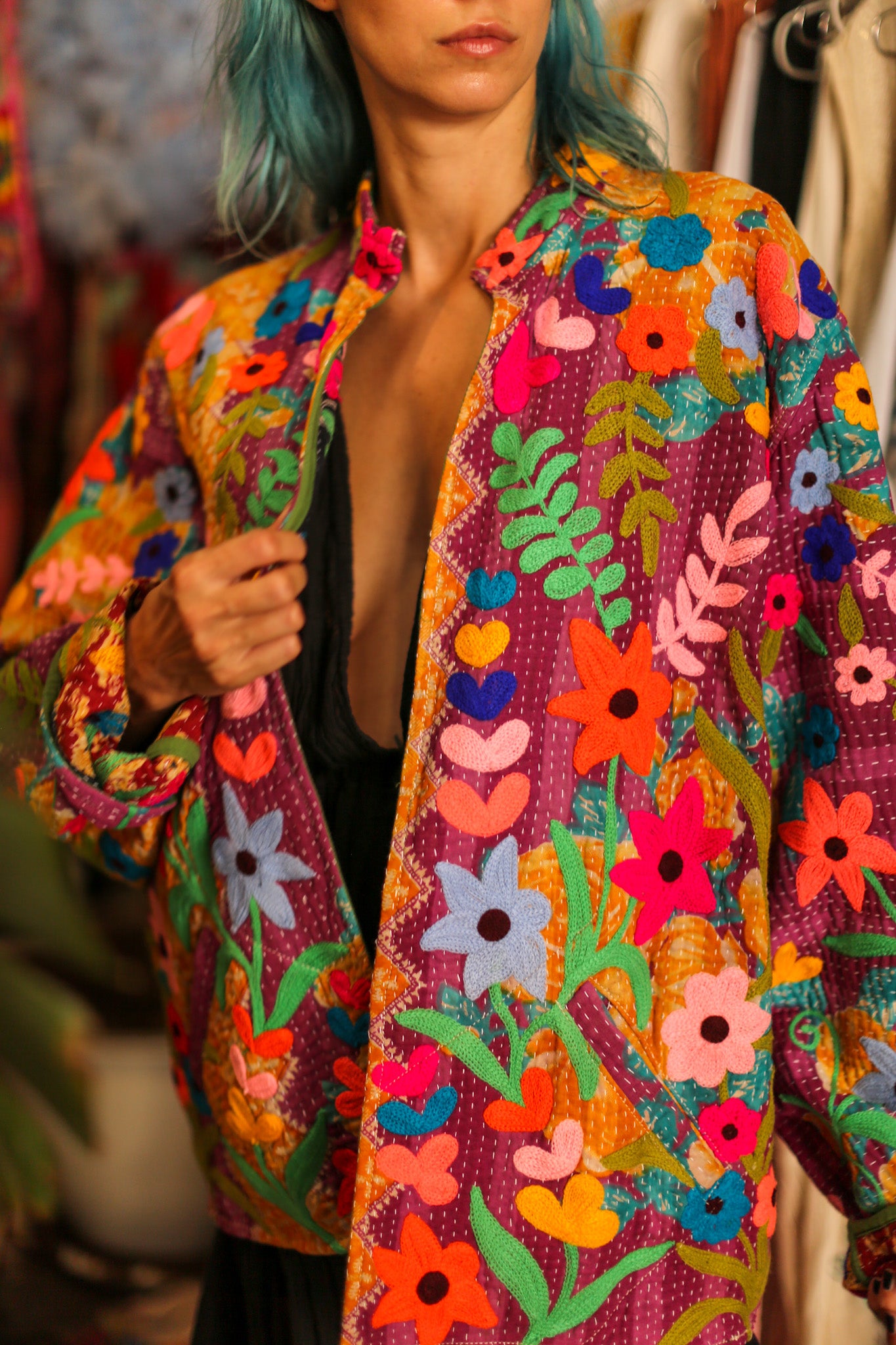 EMBROIDERED JACKET HOSIA