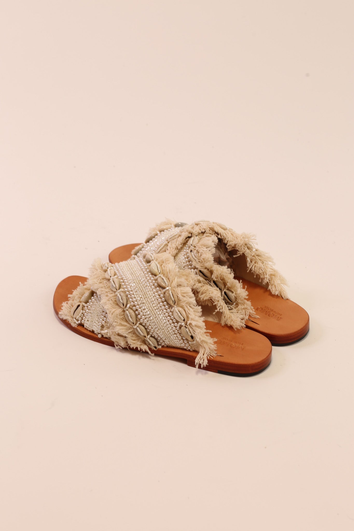 ARTISANS HANMADE LEATHER SANDALS - BANGKOK TAILOR CLOTHING STORE - HANDMADE CLOTHING