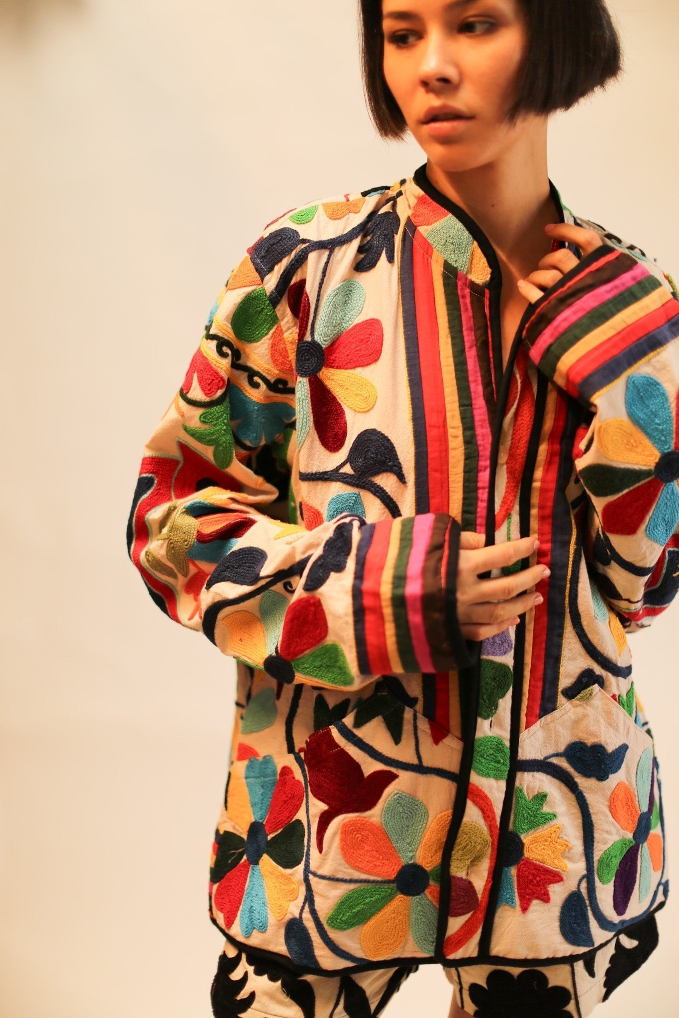 ARTISANS SUANZI JACKET LILAH - BANGKOK TAILOR CLOTHING STORE - HANDMADE CLOTHING