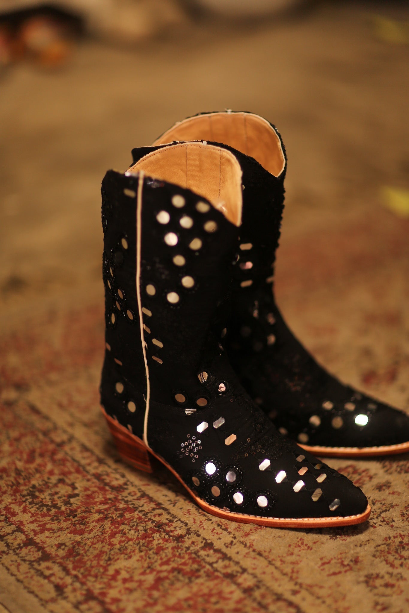 BLACK EMBELLISHED SILK WESTERN BOOTS LENNY - BANGKOK TAILOR CLOTHING STORE - HANDMADE CLOTHING