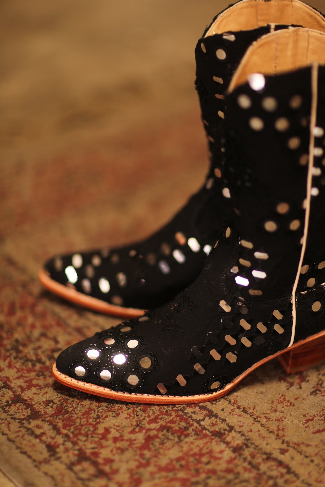 BLACK EMBELLISHED SILK WESTERN BOOTS LENNY - BANGKOK TAILOR CLOTHING STORE - HANDMADE CLOTHING