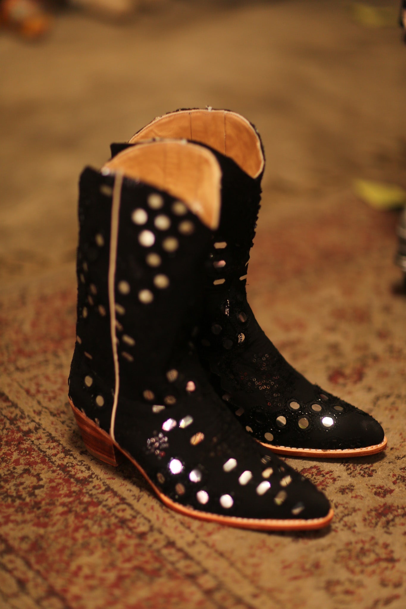 BLACK EMBELLISHED SILK WESTERN BOOTS LENNY - BANGKOK TAILOR CLOTHING STORE - HANDMADE CLOTHING