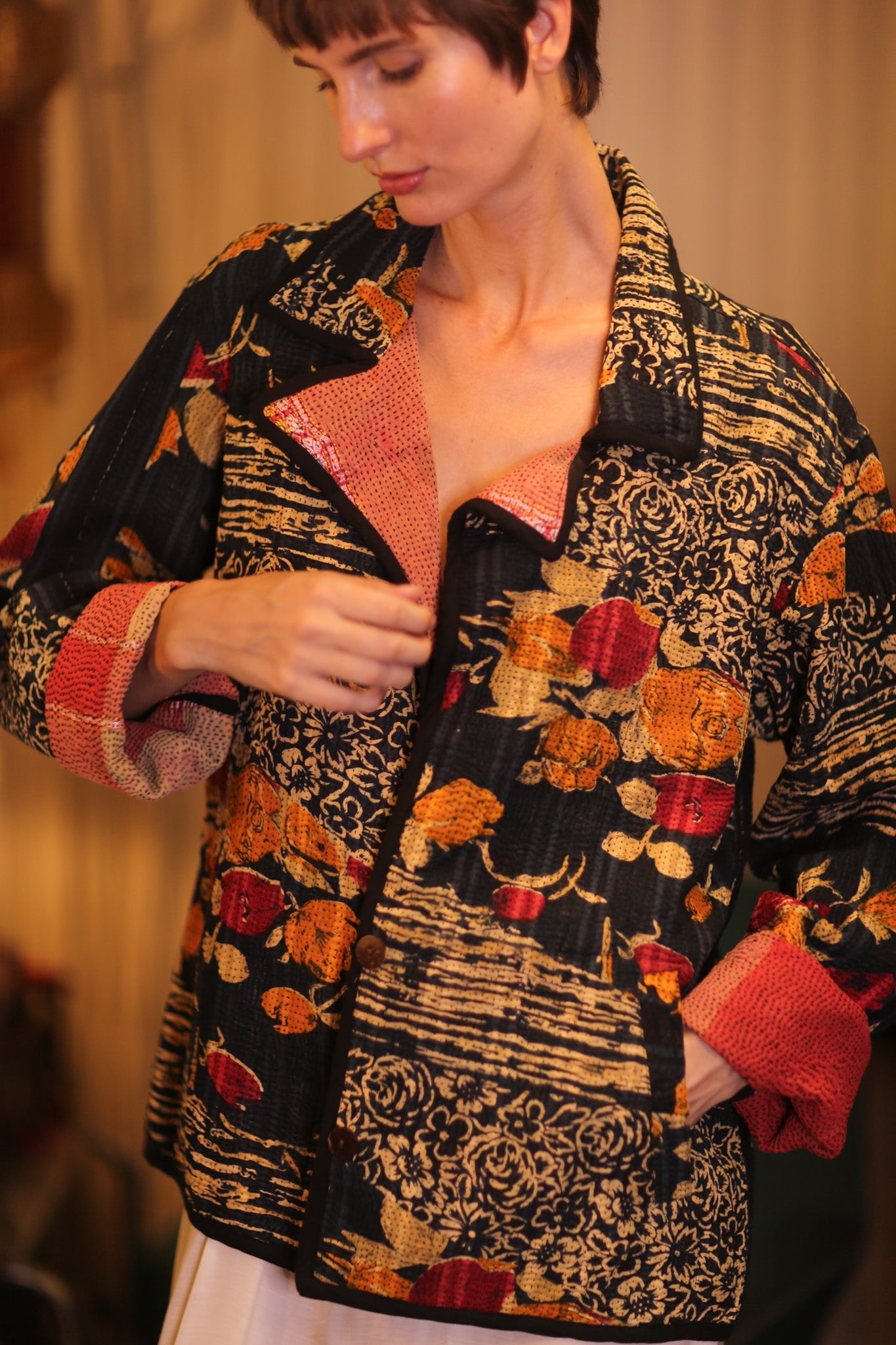 BLACK FLORAL KANTHA JACKET LOTA - BANGKOK TAILOR CLOTHING STORE - HANDMADE CLOTHING