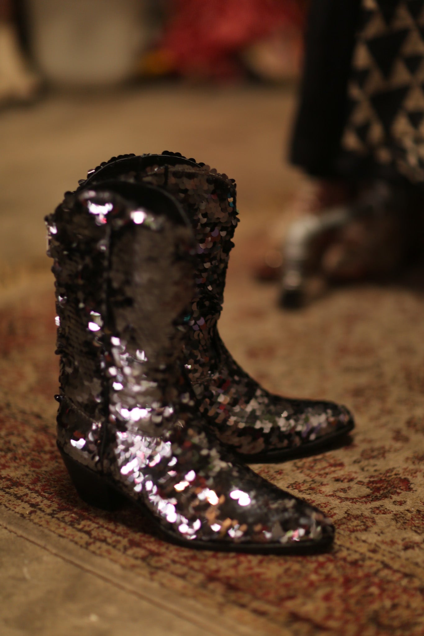 BLACK SEQUIN WESTERN BOOTS LUZINE - BANGKOK TAILOR CLOTHING STORE - HANDMADE CLOTHING