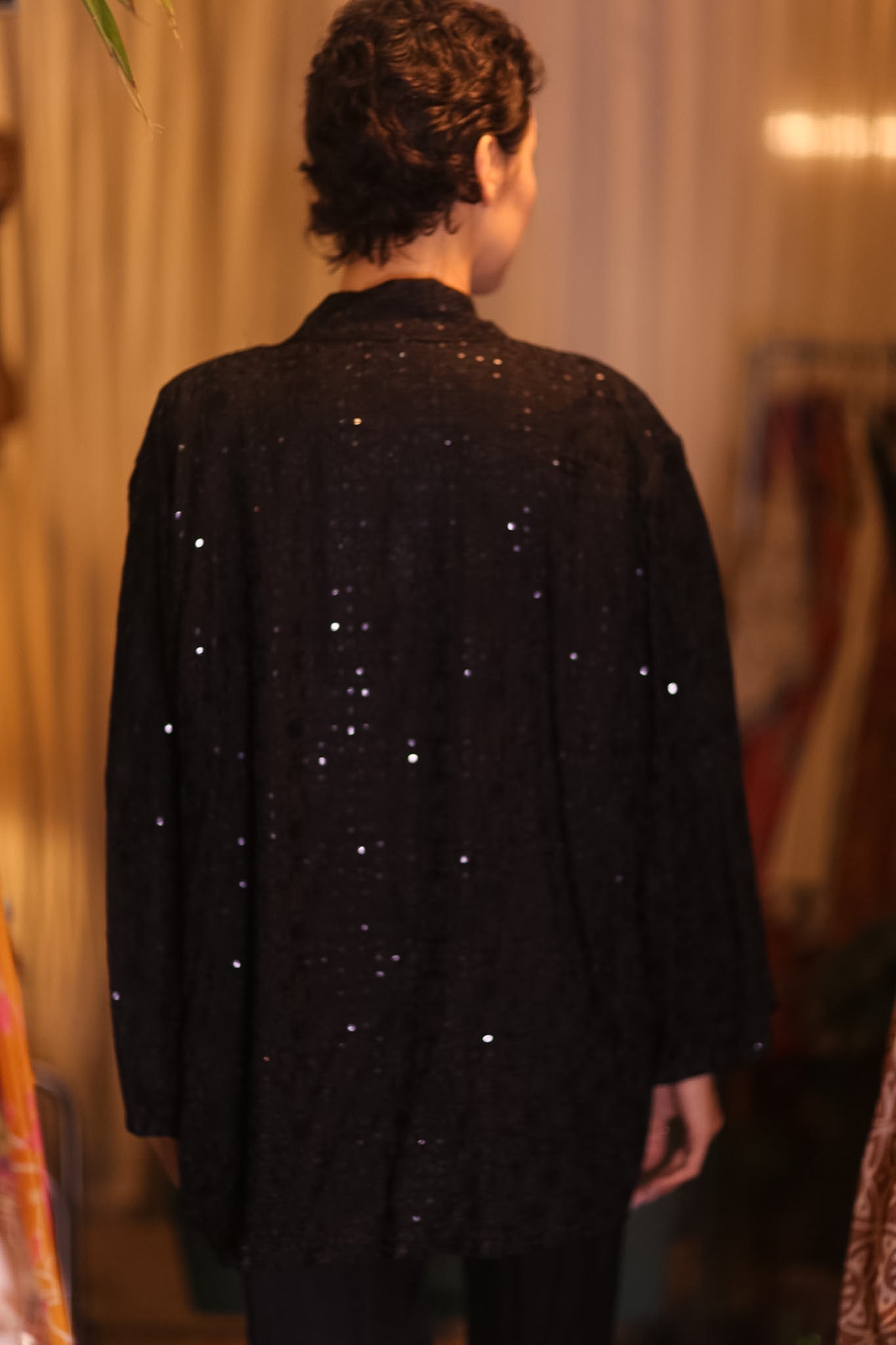 BLACK SEQUINED FABRIC SHORT KIMONO THANKHANG - BANGKOK TAILOR CLOTHING STORE - HANDMADE CLOTHING