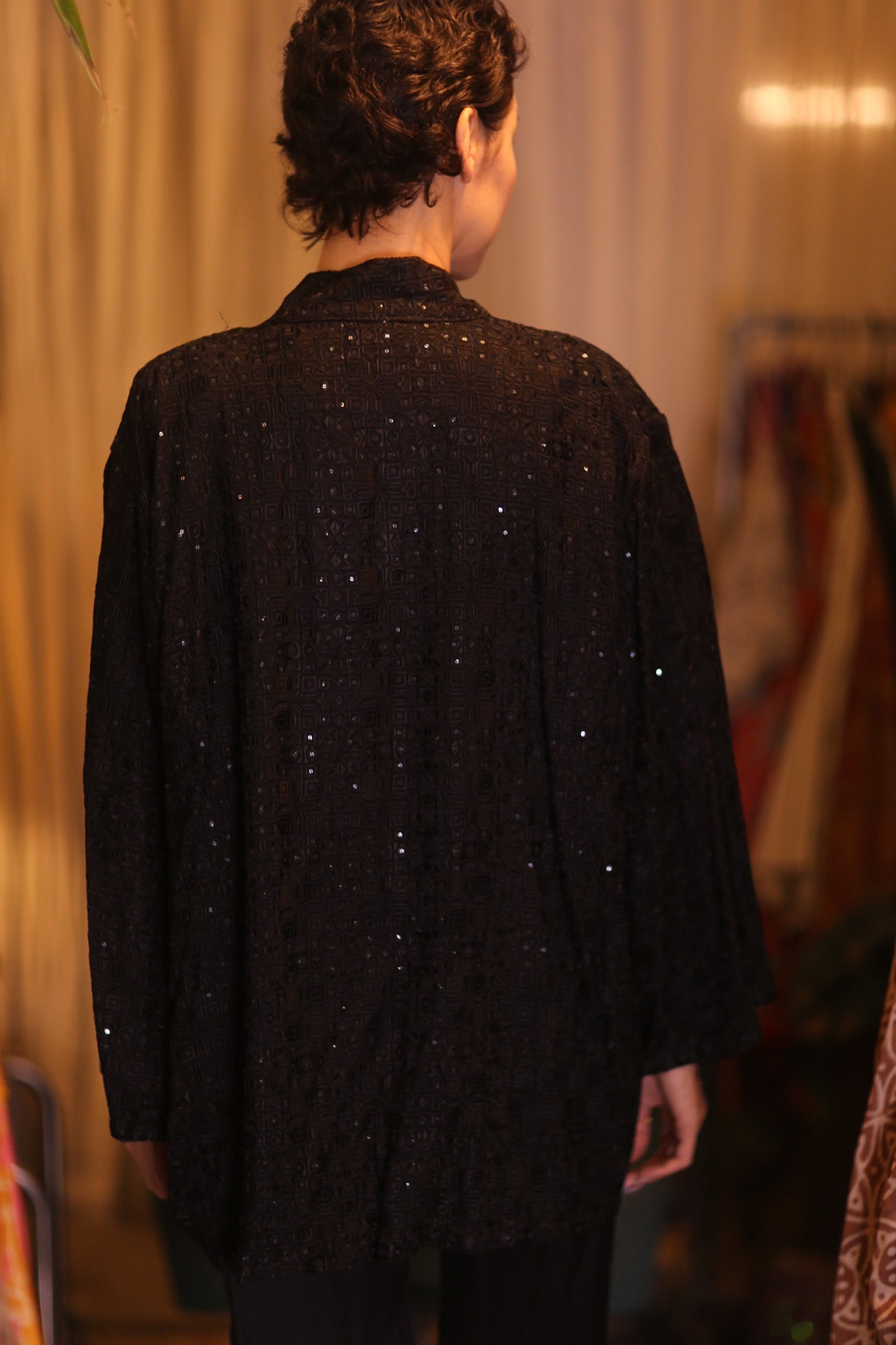 BLACK SEQUINED FABRIC SHORT KIMONO THANKHANG - BANGKOK TAILOR CLOTHING STORE - HANDMADE CLOTHING
