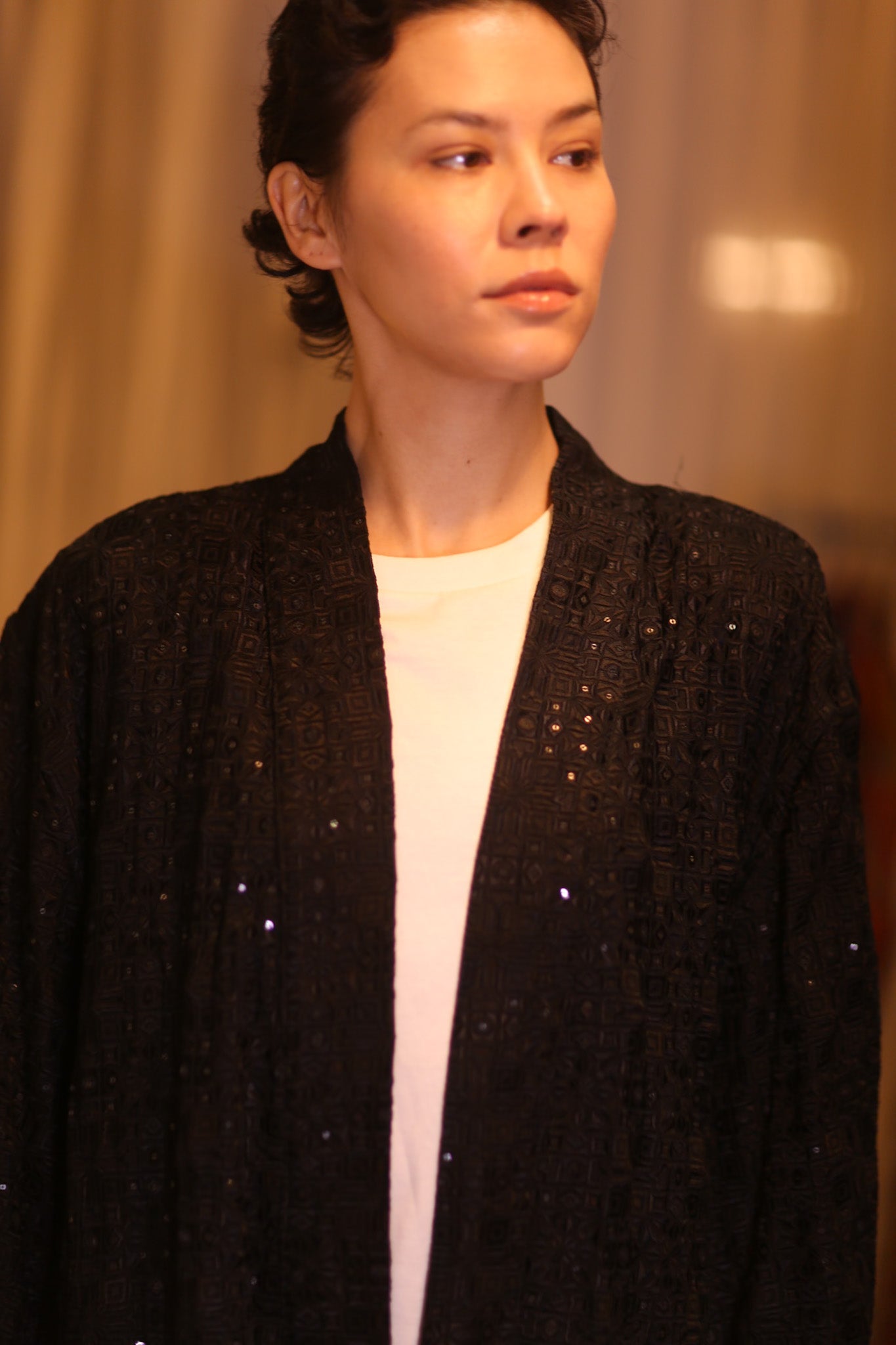 BLACK SEQUINED FABRIC SHORT KIMONO THANKHANG - BANGKOK TAILOR CLOTHING STORE - HANDMADE CLOTHING