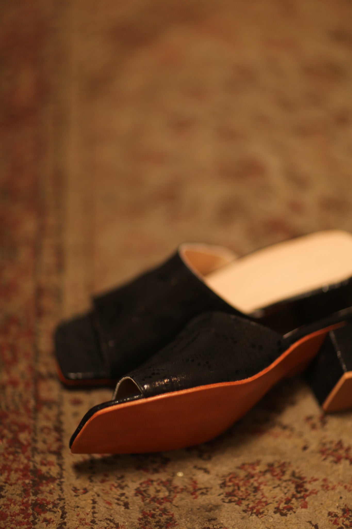 BLACK SNAKE PRINT HEELED MULES FILU - BANGKOK TAILOR CLOTHING STORE - HANDMADE CLOTHING