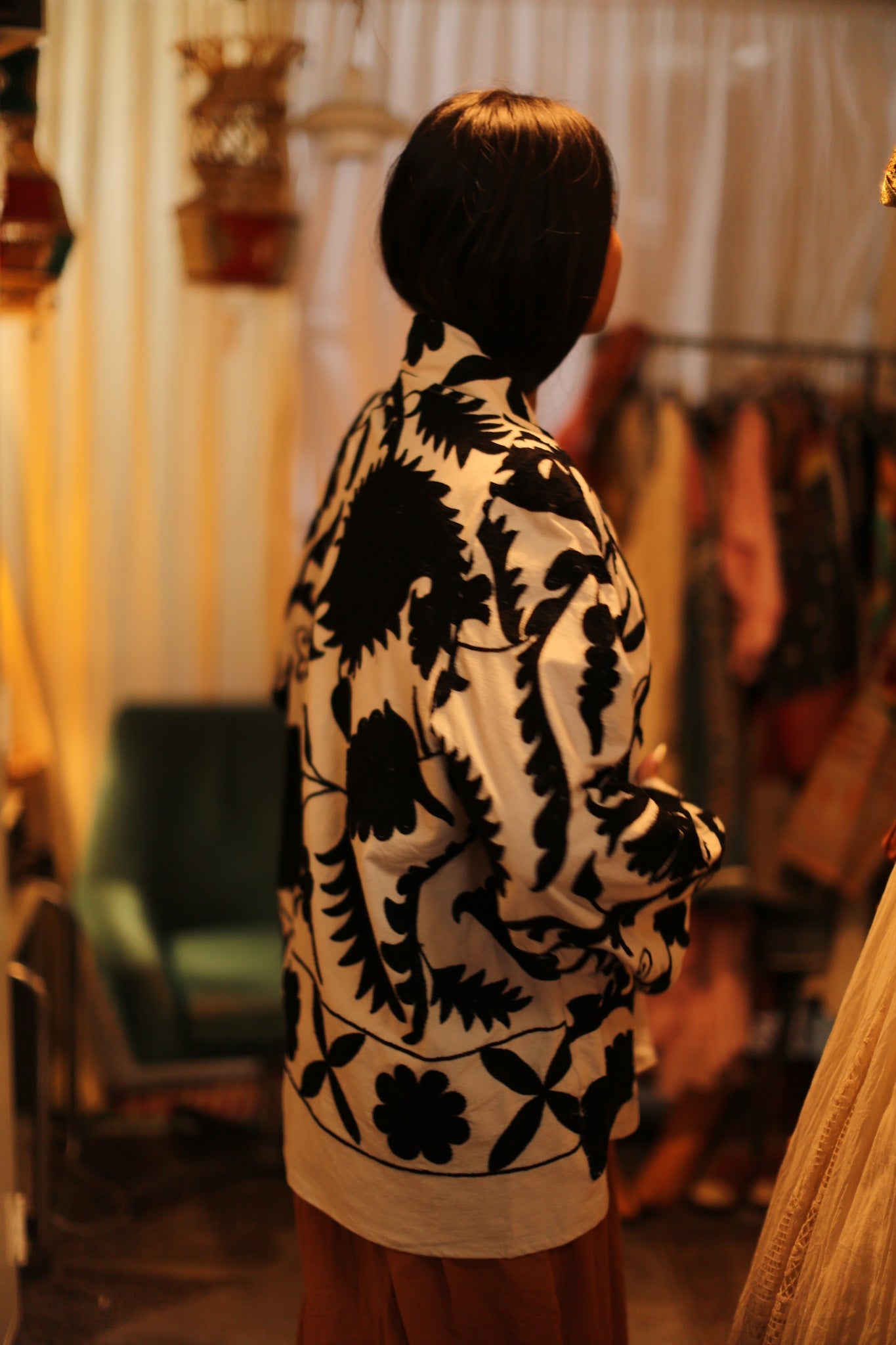 BLACK WHITE KIMONO DRISA - BANGKOK TAILOR CLOTHING STORE - HANDMADE CLOTHING