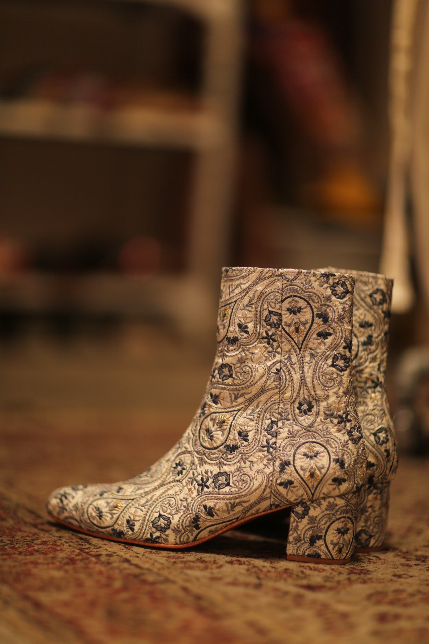 BLUE WHITE SILK EMBROIDERED BOOTS SCOOBERT - BANGKOK TAILOR CLOTHING STORE - HANDMADE CLOTHING