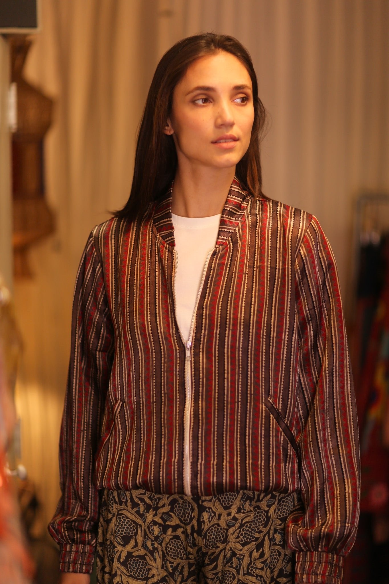 BOMBER JACKET SILK ANCHA QATARI - BANGKOK TAILOR CLOTHING STORE - HANDMADE CLOTHING