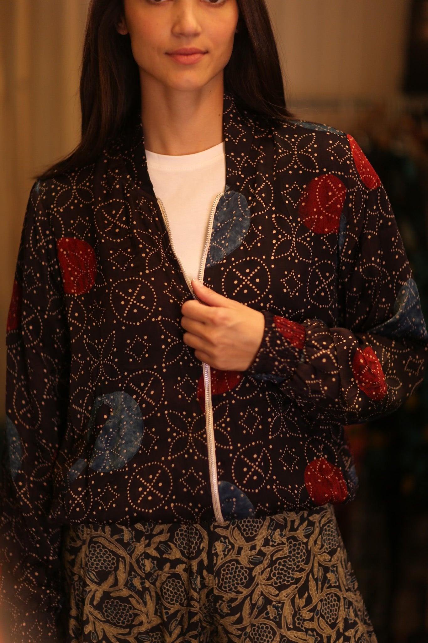 BOMBER JACKET SILK DOMI - BANGKOK TAILOR CLOTHING STORE - HANDMADE CLOTHING