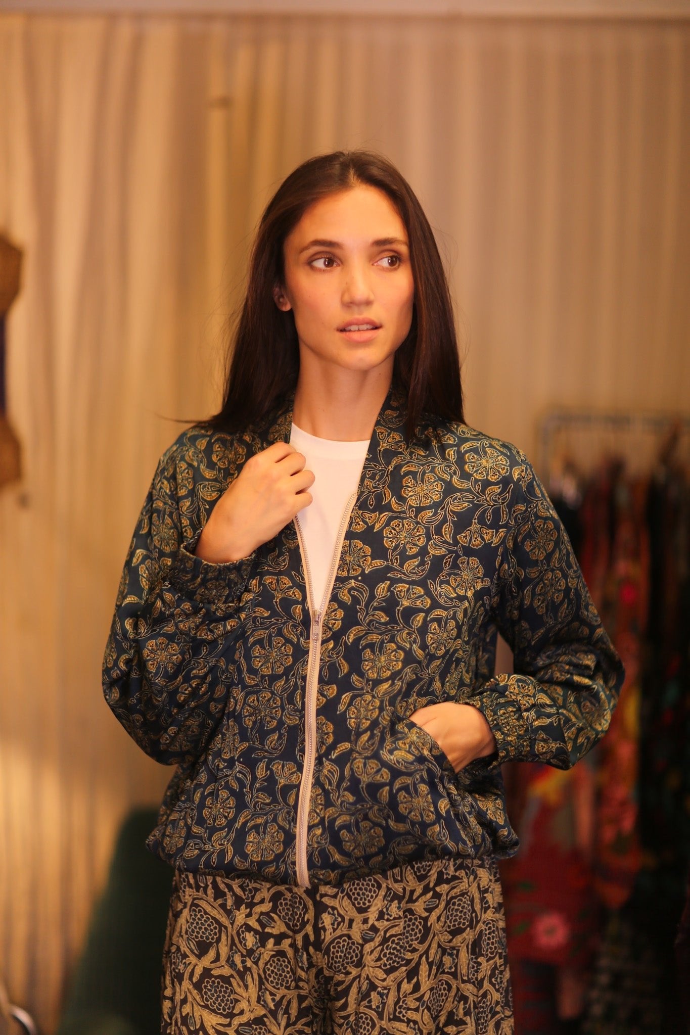 BOMBER SILK JACKET AMADA - BANGKOK TAILOR CLOTHING STORE - HANDMADE CLOTHING