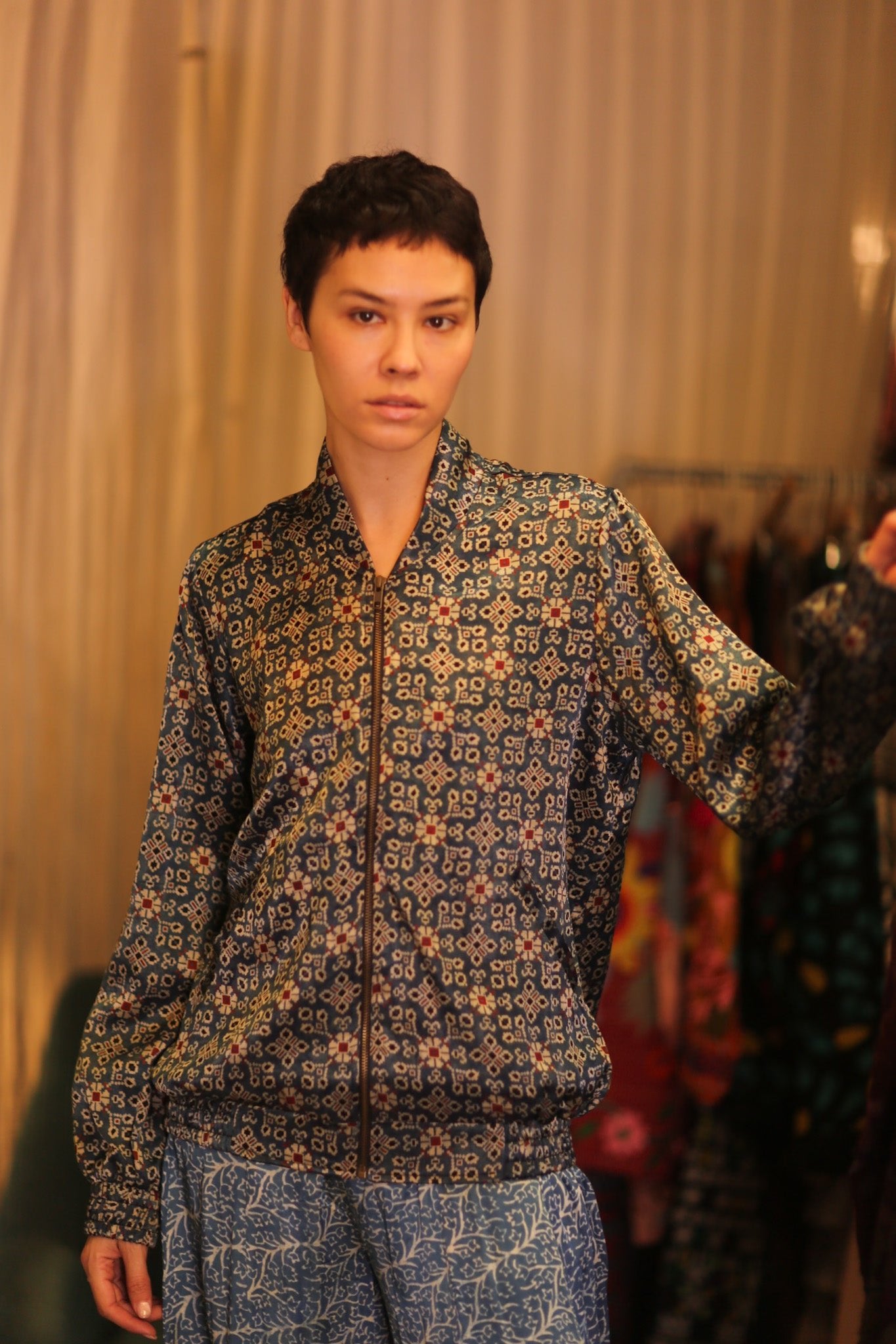 BOMBER SILK JACKET LANA - BANGKOK TAILOR CLOTHING STORE - HANDMADE CLOTHING