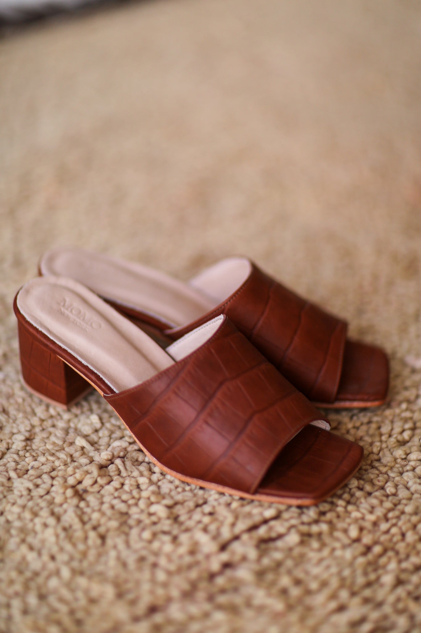 BROWN CROC EMBOSSED HEELED MULES PATTI - BANGKOK TAILOR CLOTHING STORE - HANDMADE CLOTHING