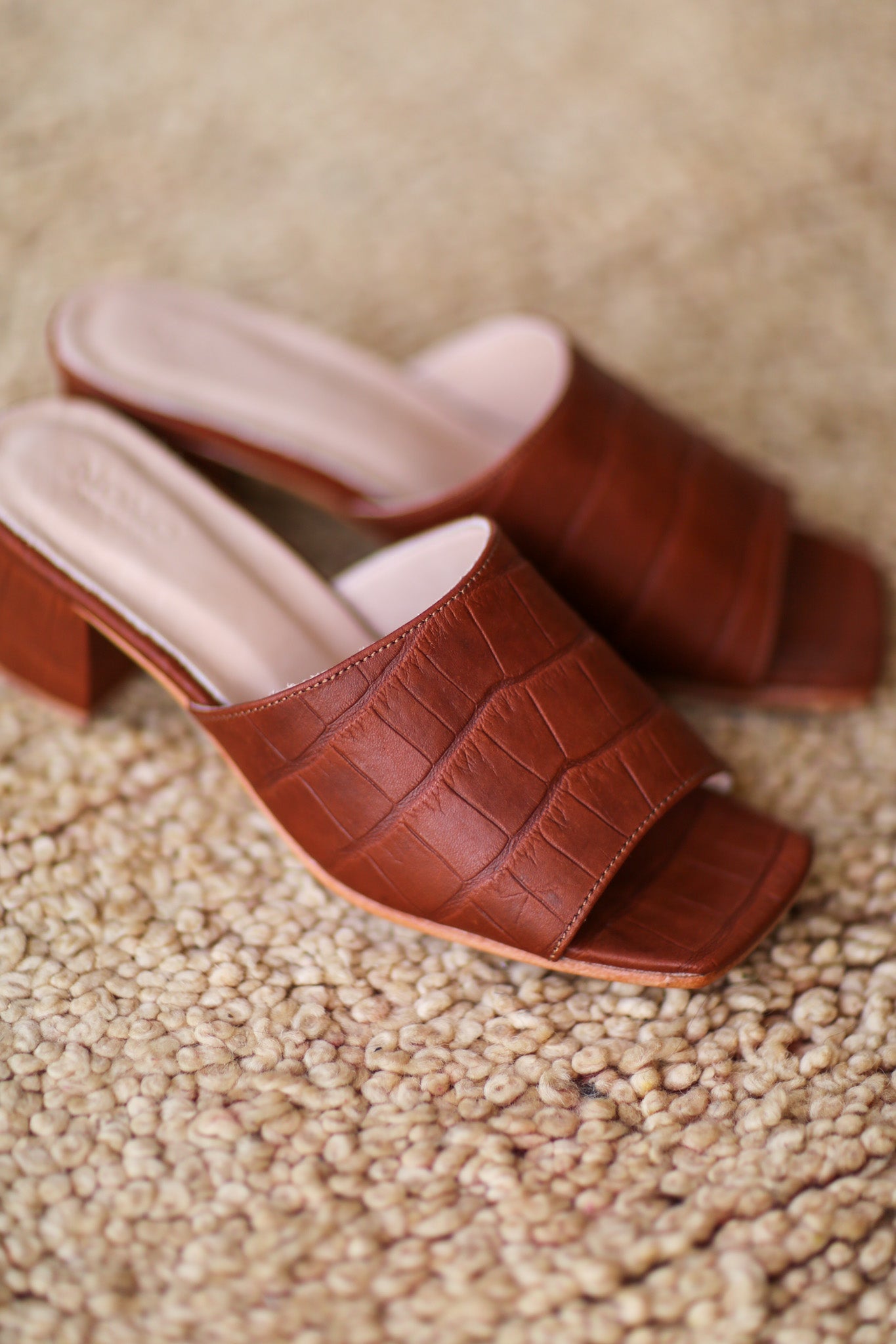 BROWN CROC EMBOSSED HEELED MULES PATTI - BANGKOK TAILOR CLOTHING STORE - HANDMADE CLOTHING