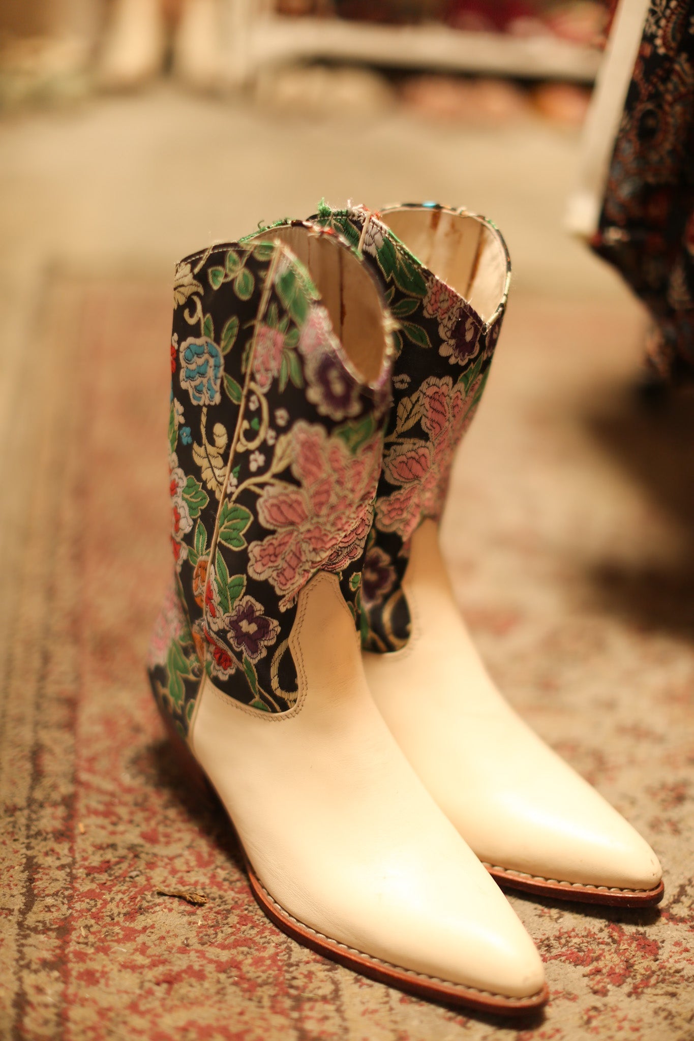 BT - 629 Size 40 - BANGKOK TAILOR CLOTHING STORE - HANDMADE CLOTHING