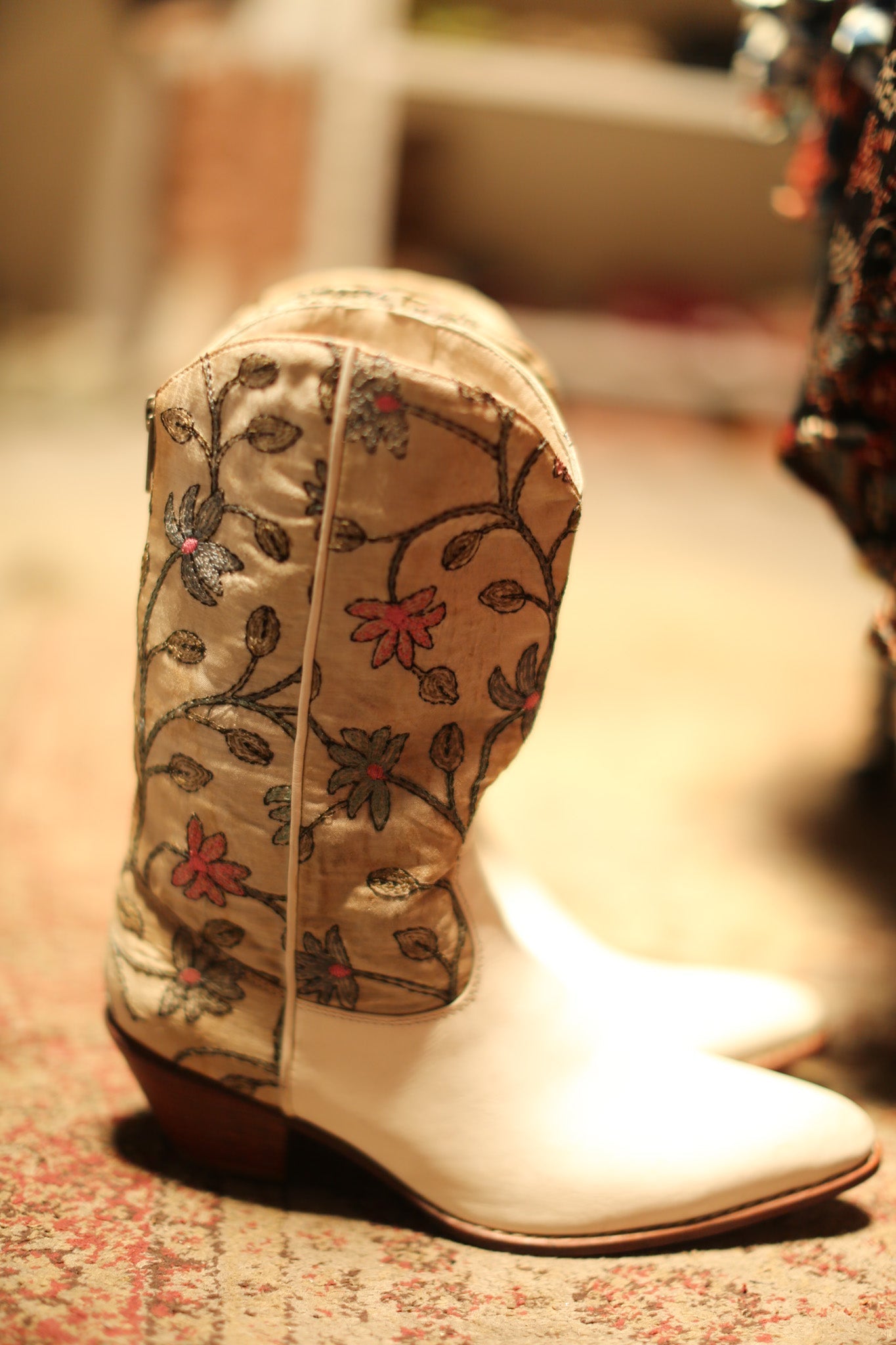 BT - 635 Size 39 - BANGKOK TAILOR CLOTHING STORE - HANDMADE CLOTHING
