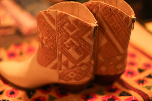 BT25 - 01 - BANGKOK TAILOR CLOTHING STORE - HANDMADE CLOTHING