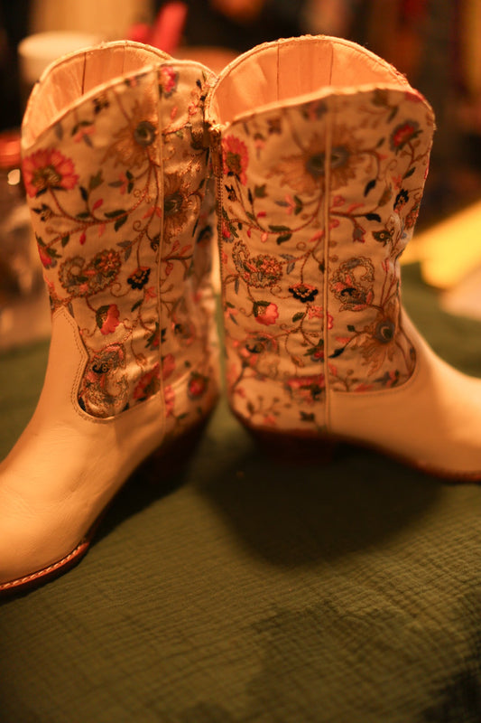 Bt25 - 03 - BANGKOK TAILOR CLOTHING STORE - HANDMADE CLOTHING