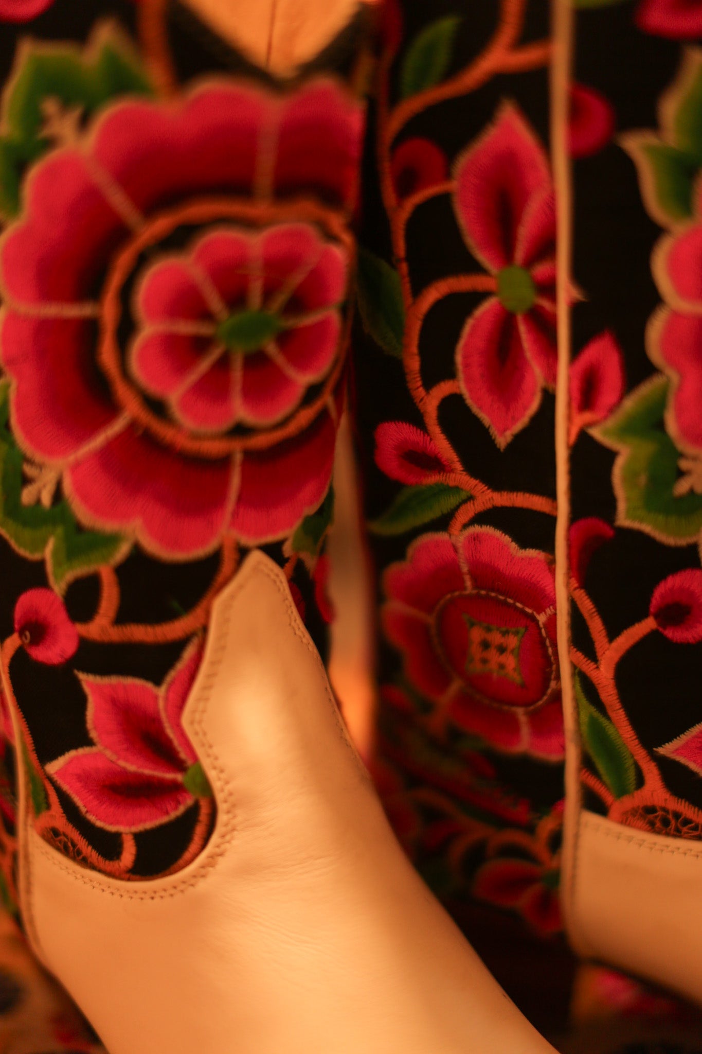 BT25 - 04 - BANGKOK TAILOR CLOTHING STORE - HANDMADE CLOTHING