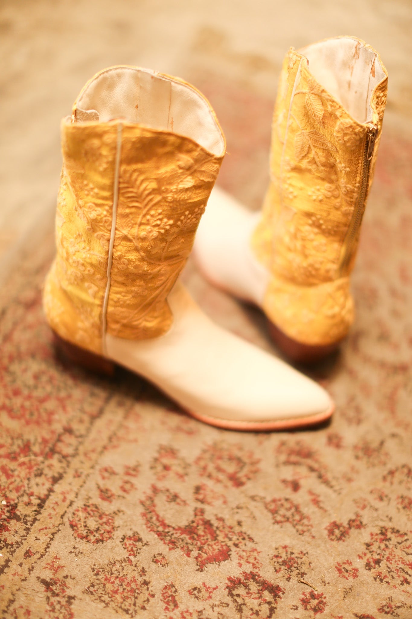 BT25 - 09 - BANGKOK TAILOR CLOTHING STORE - HANDMADE CLOTHING