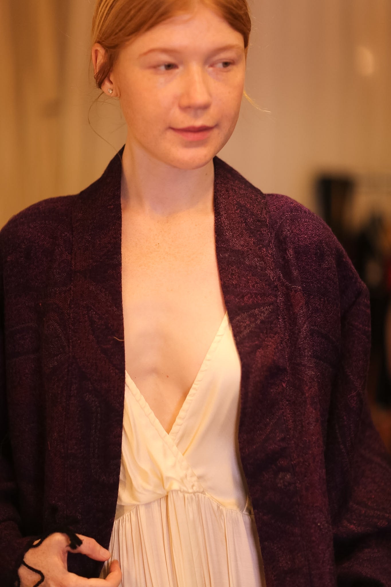CONE PATTERN EMBROIDERED COTTON WOOL SHAWL THINZAR - BANGKOK TAILOR CLOTHING STORE - HANDMADE CLOTHING