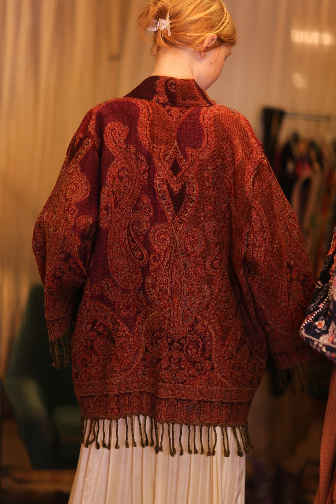 CONE PATTERN EMBROIDERED SHAWL COTTON WOOL HARMONY - BANGKOK TAILOR CLOTHING STORE - HANDMADE CLOTHING