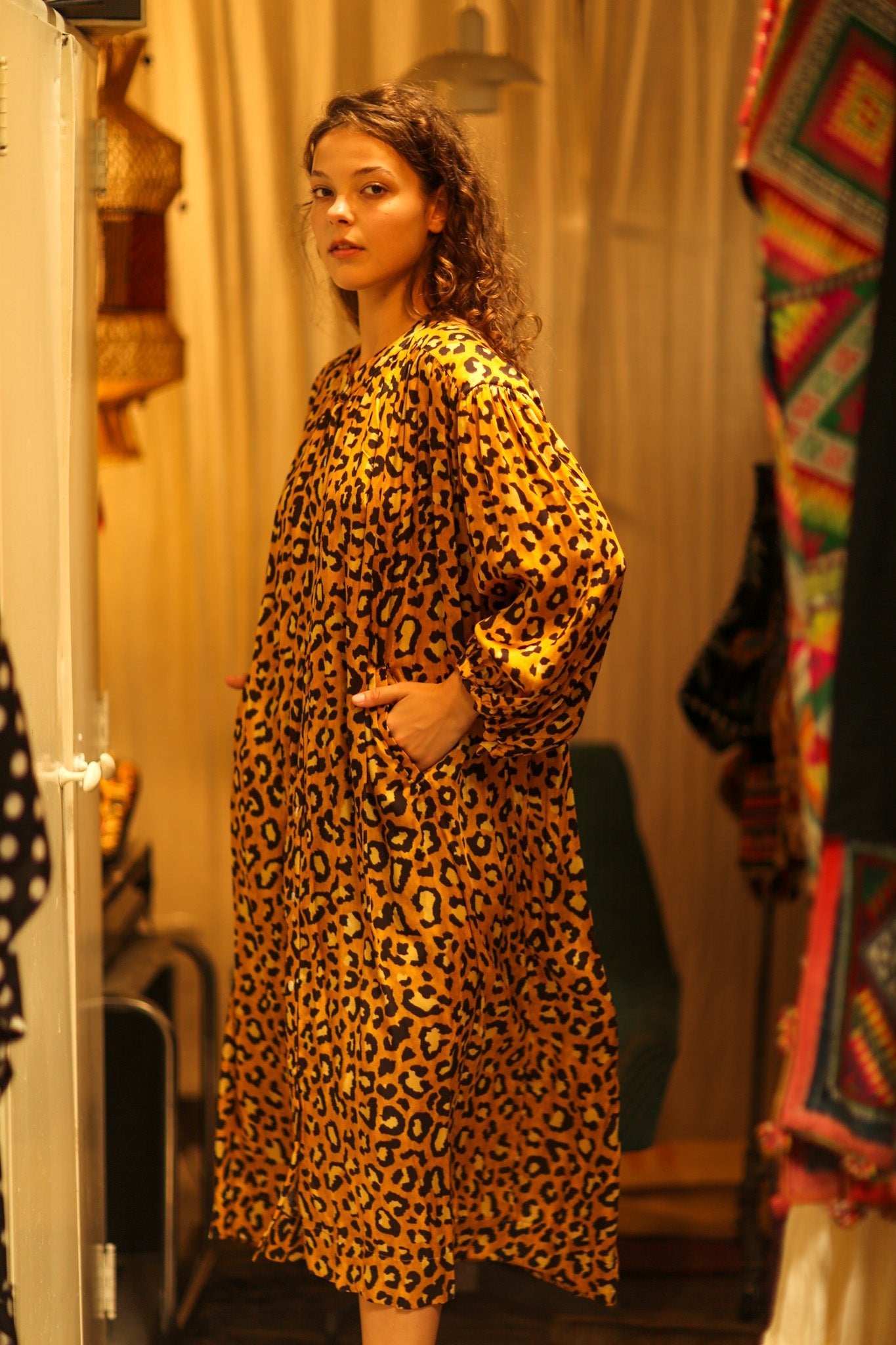 ELIZABETH SILK DRESS LEO - BANGKOK TAILOR CLOTHING STORE - HANDMADE CLOTHING