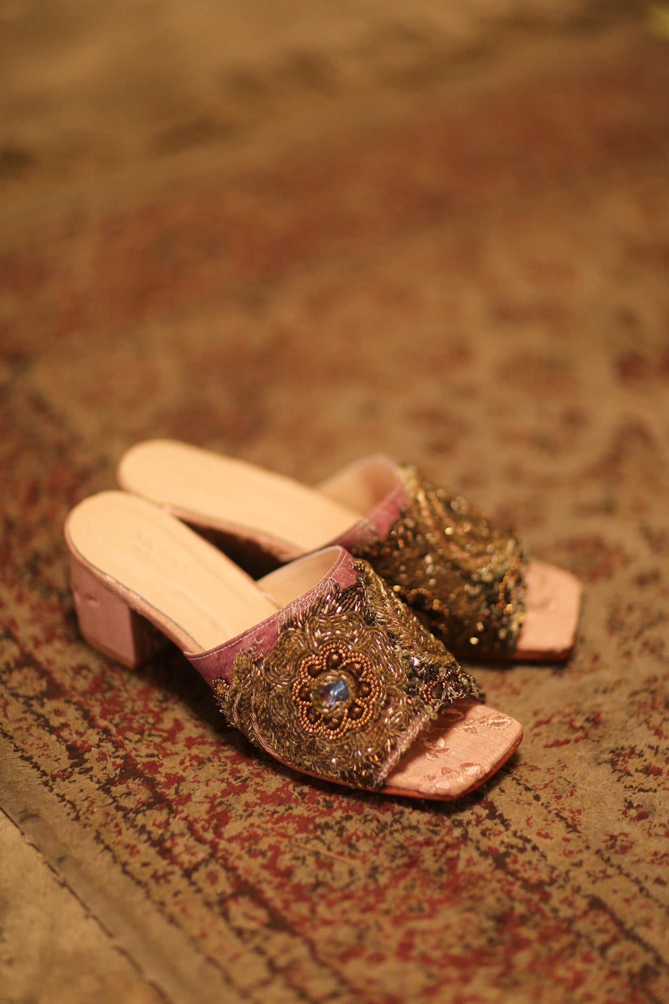 EMBELLISHED HEELED LEATHER MULES LINEES - BANGKOK TAILOR CLOTHING STORE - HANDMADE CLOTHING