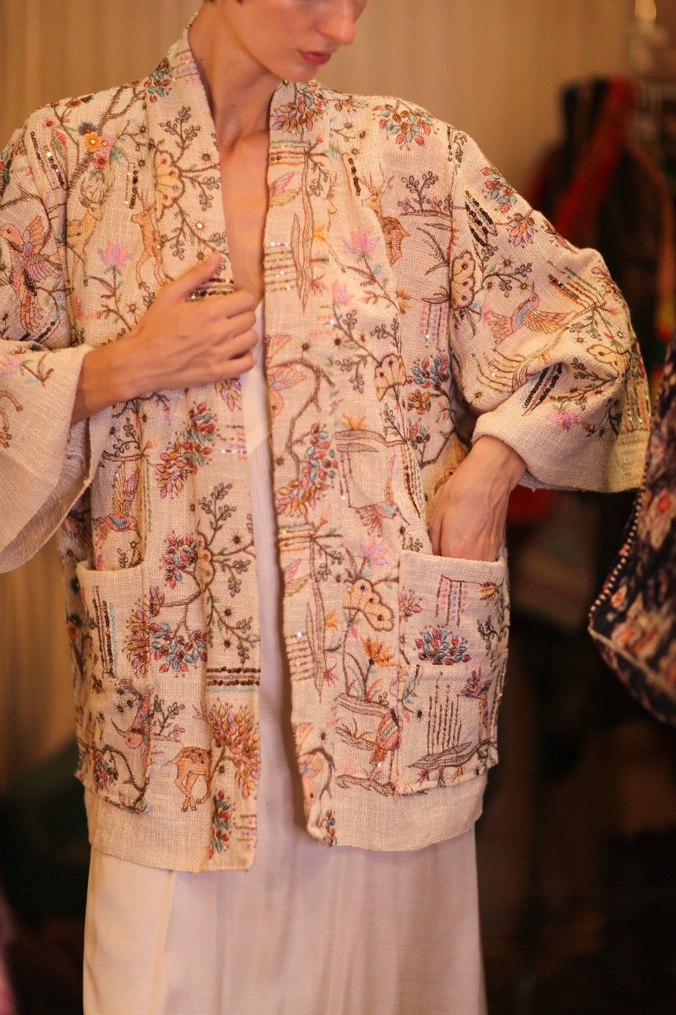 EMBROIDERED COTTON SHORT KIMONO DREAMWORLD - BANGKOK TAILOR CLOTHING STORE - HANDMADE CLOTHING