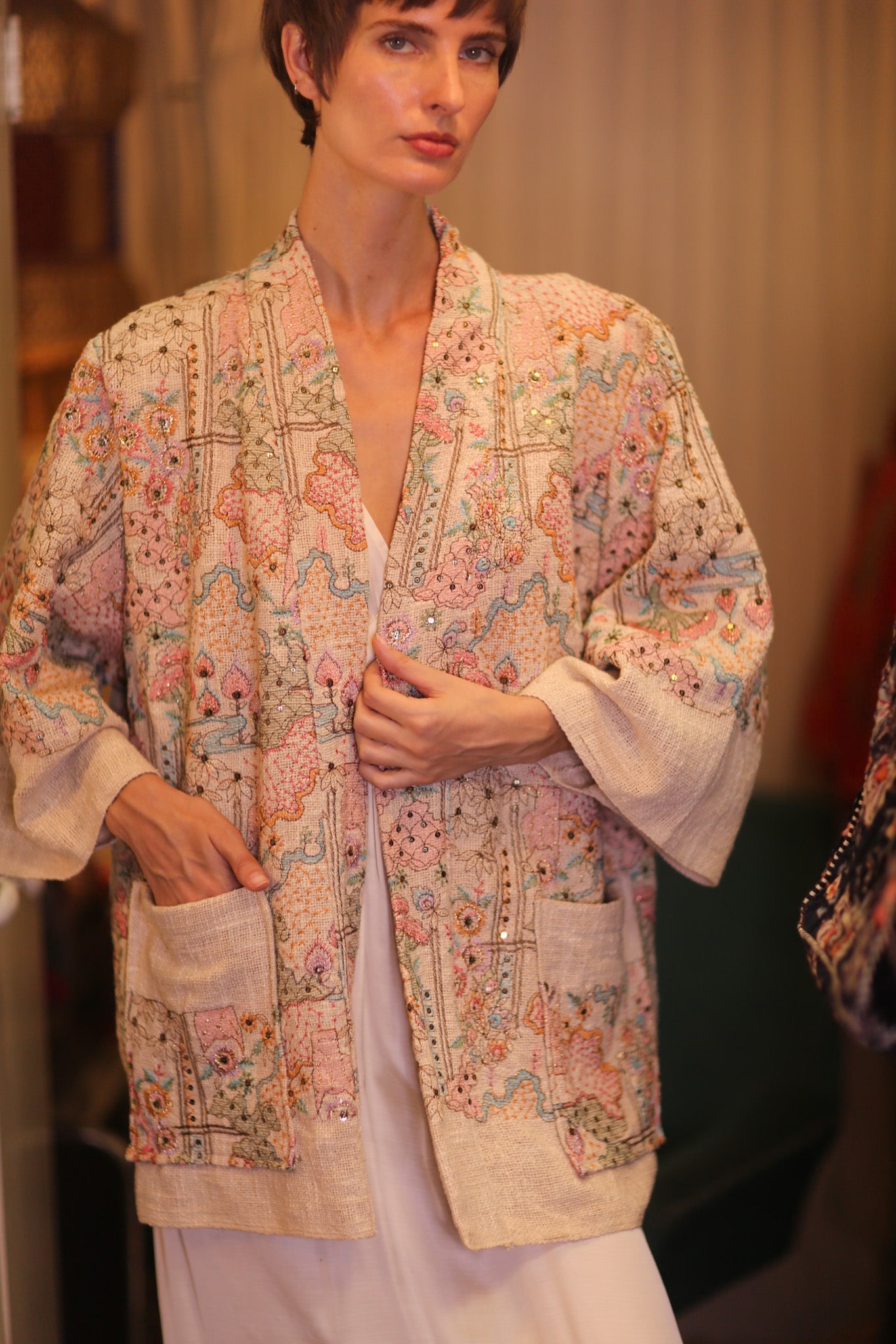 EMBROIDERED COTTON SHORT KIMONO PETALS - BANGKOK TAILOR CLOTHING STORE - HANDMADE CLOTHING