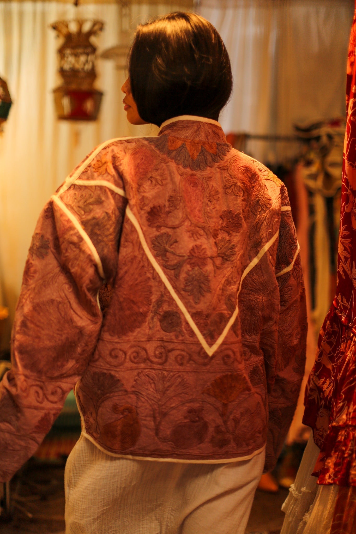 EMBROIDERED JACKET BOB - BANGKOK TAILOR CLOTHING STORE - HANDMADE CLOTHING