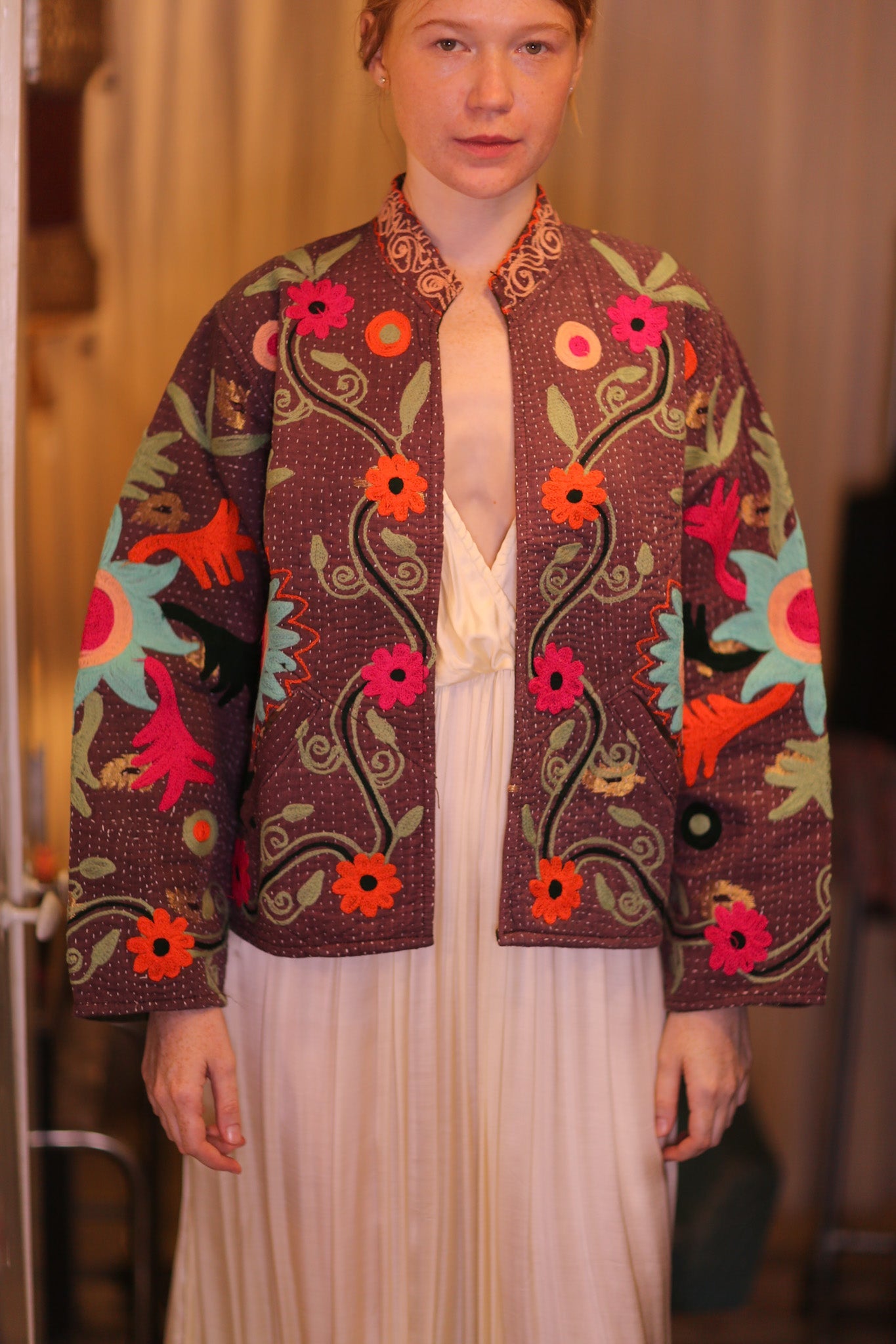 EMBROIDERED JACKET INGRID OUYIN - BANGKOK TAILOR CLOTHING STORE - HANDMADE CLOTHING