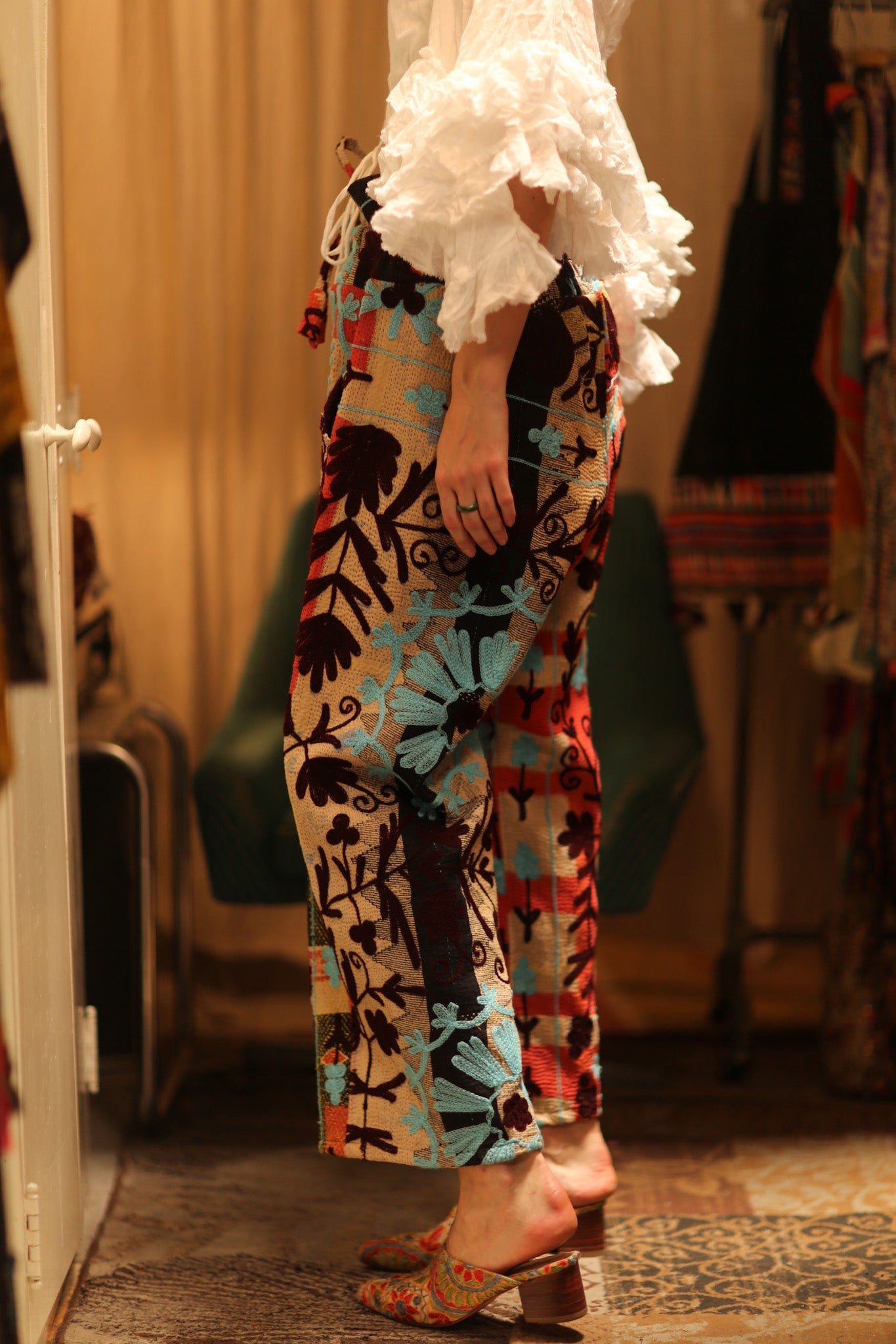 EMBROIDERED KANTHA PANTS FREYA - BANGKOK TAILOR CLOTHING STORE - HANDMADE CLOTHING