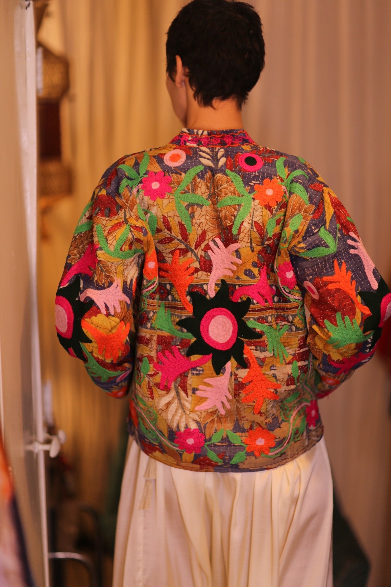 EMBROIDERED KANTHA SHORT COAT INGRID SETTAW - BANGKOK TAILOR CLOTHING STORE - HANDMADE CLOTHING