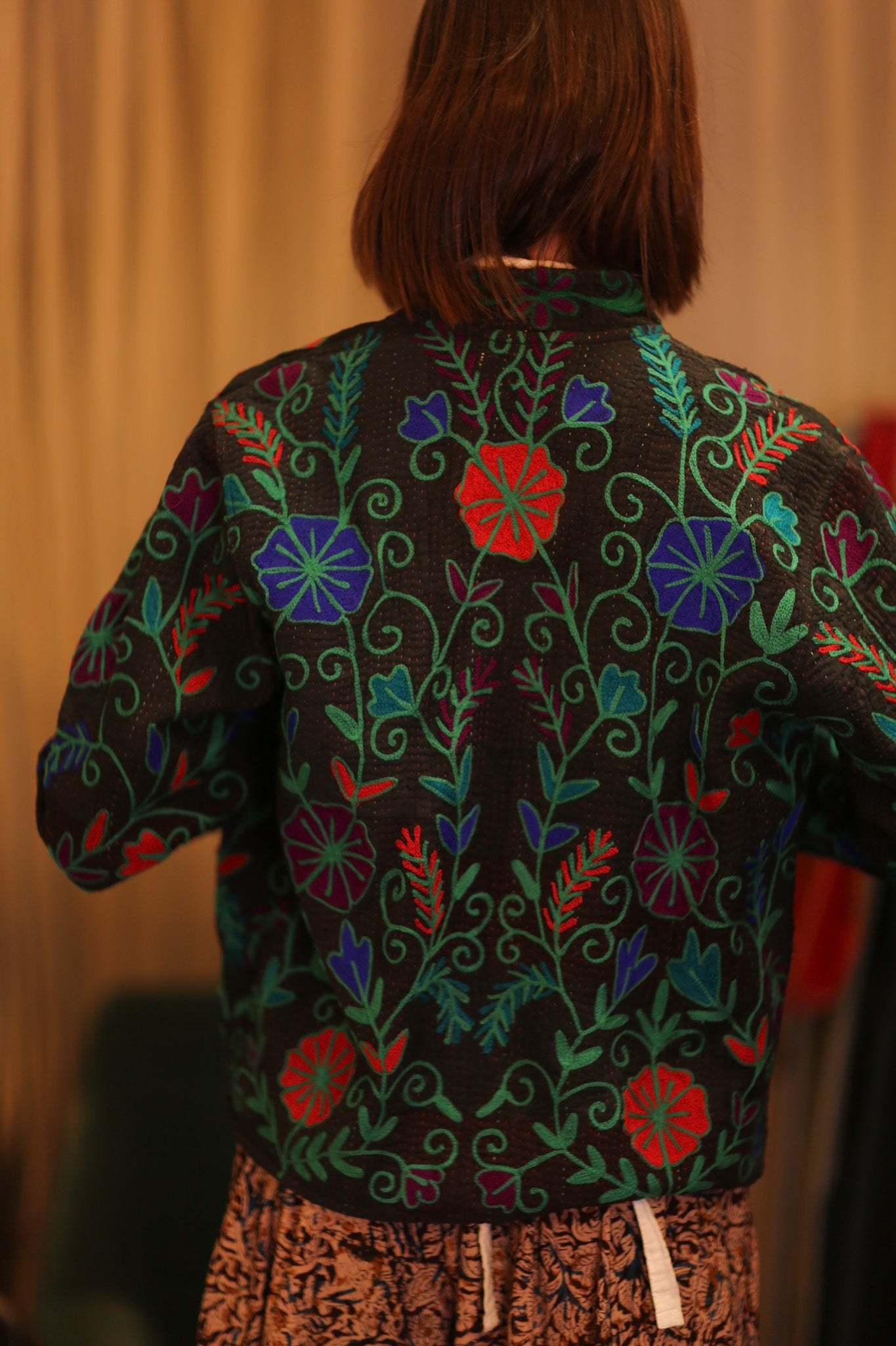 EMBROIDERED KANTHA SHORT COAT PANKHET - BANGKOK TAILOR CLOTHING STORE - HANDMADE CLOTHING