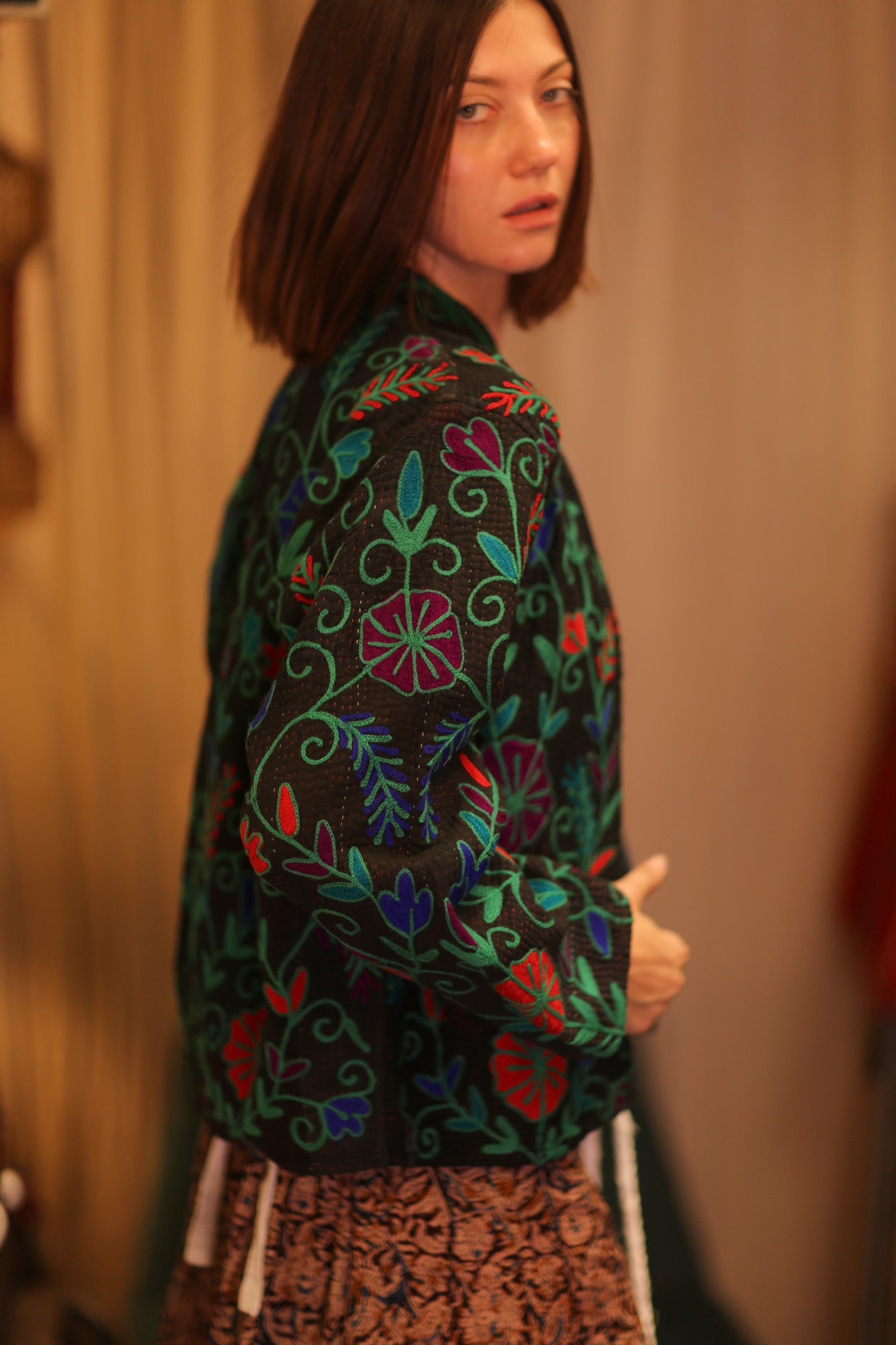EMBROIDERED KANTHA SHORT COAT PANKHET - BANGKOK TAILOR CLOTHING STORE - HANDMADE CLOTHING