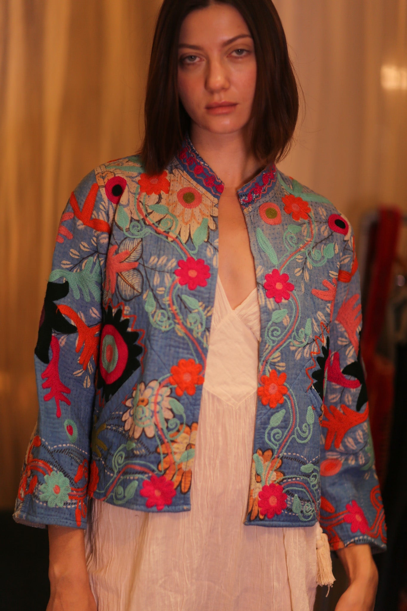EMBROIDERED KANTHA SHORT JACKET INGRID KAUNGKIN - BANGKOK TAILOR CLOTHING STORE - HANDMADE CLOTHING
